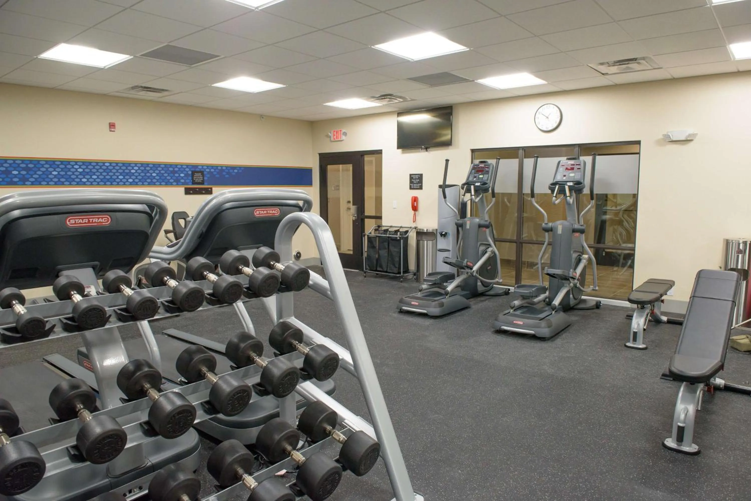 Fitness centre/facilities in Hampton Inn & Suites Bay City