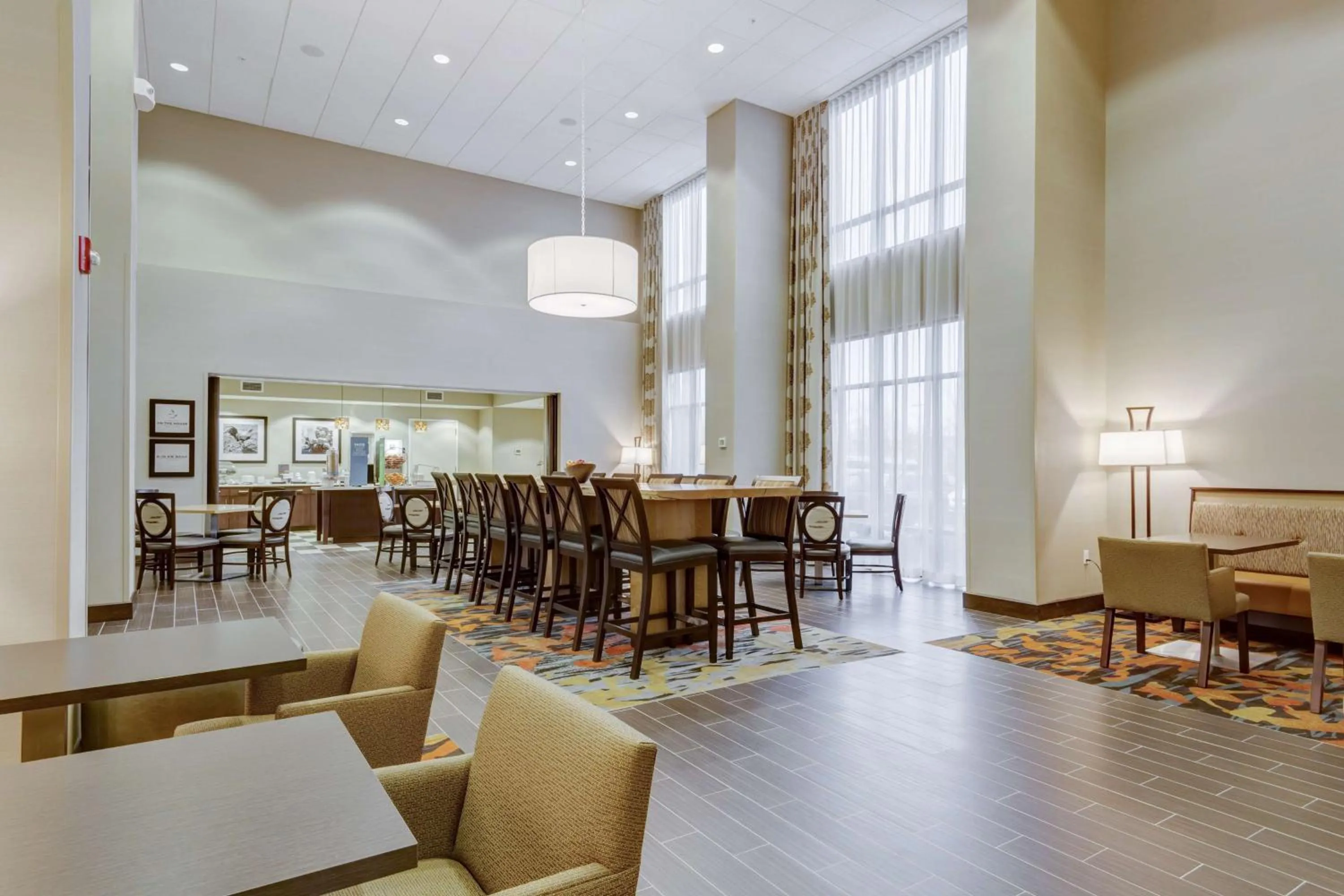 Lobby or reception in Hampton Inn-St. Louis Wentzville, MO