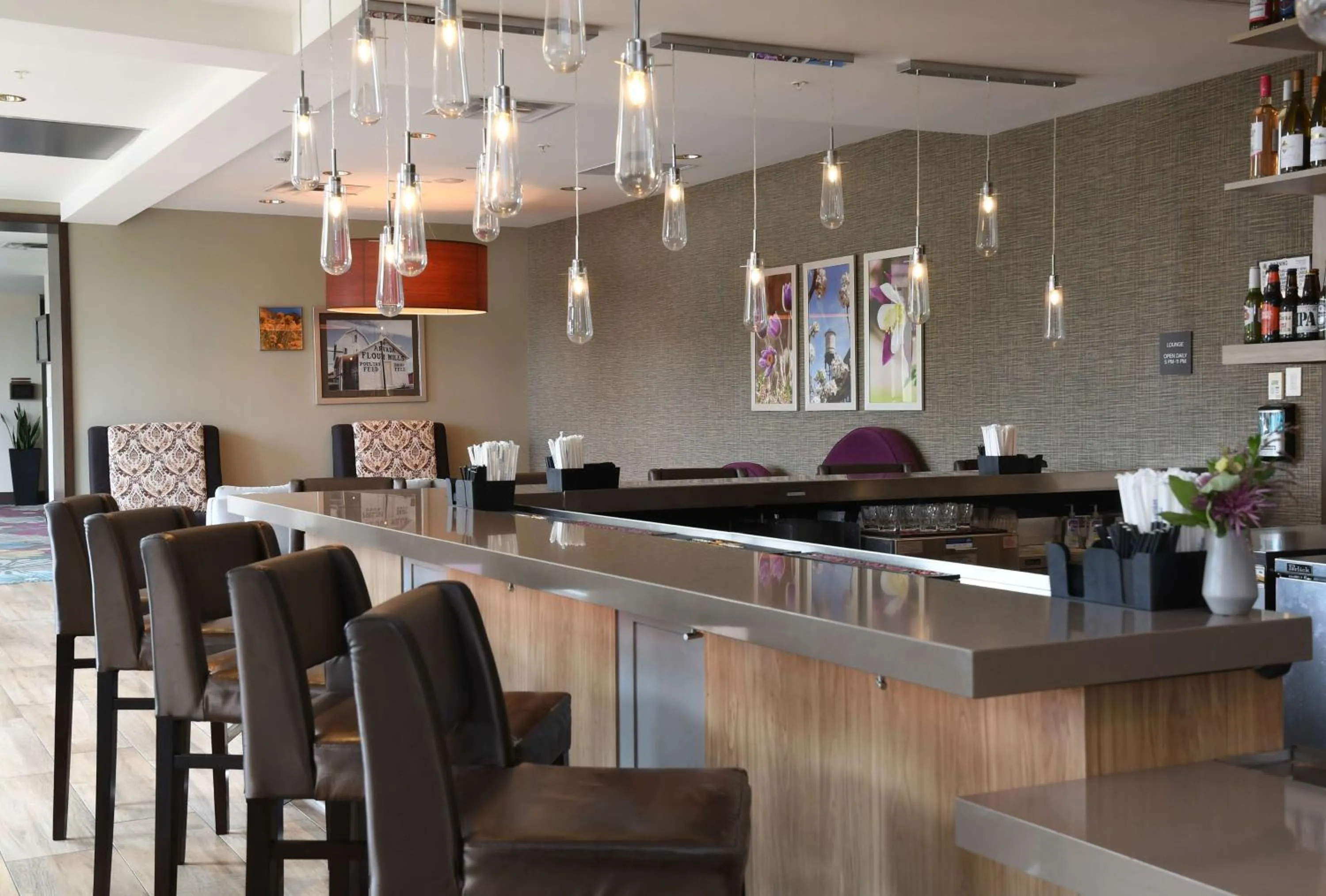 Lounge or bar in Hilton Garden Inn Arvada/Denver, CO