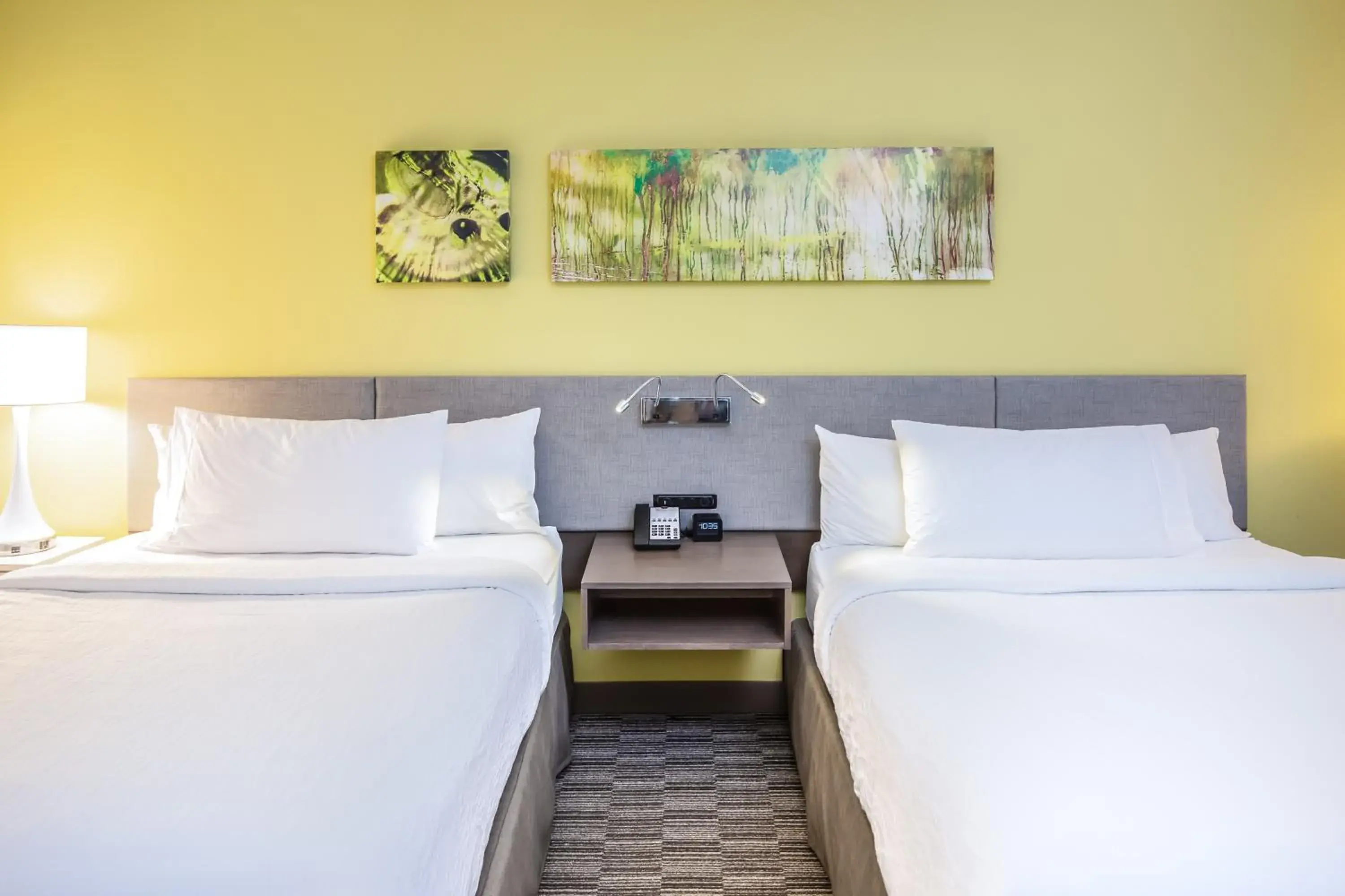 Queen Room with Two Queen Beds and Mobility Access in Hilton Garden Inn Ft. Walton Beach Queen Room with Two Queen Beds and Mobility Access in Hilton Garden Inn Ft. Walton Beach