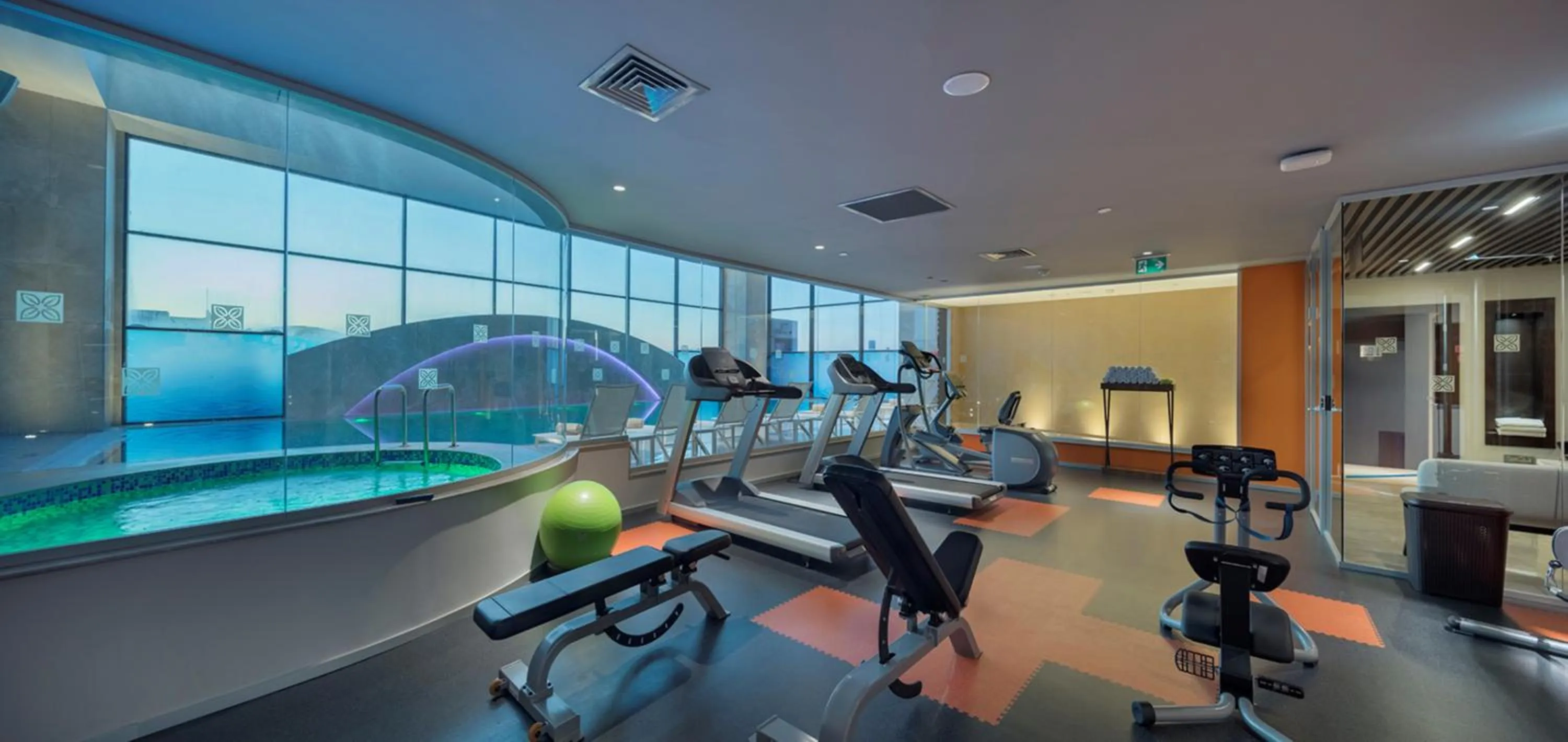 Fitness centre/facilities in Doubletree by Hilton Istanbul Umraniye