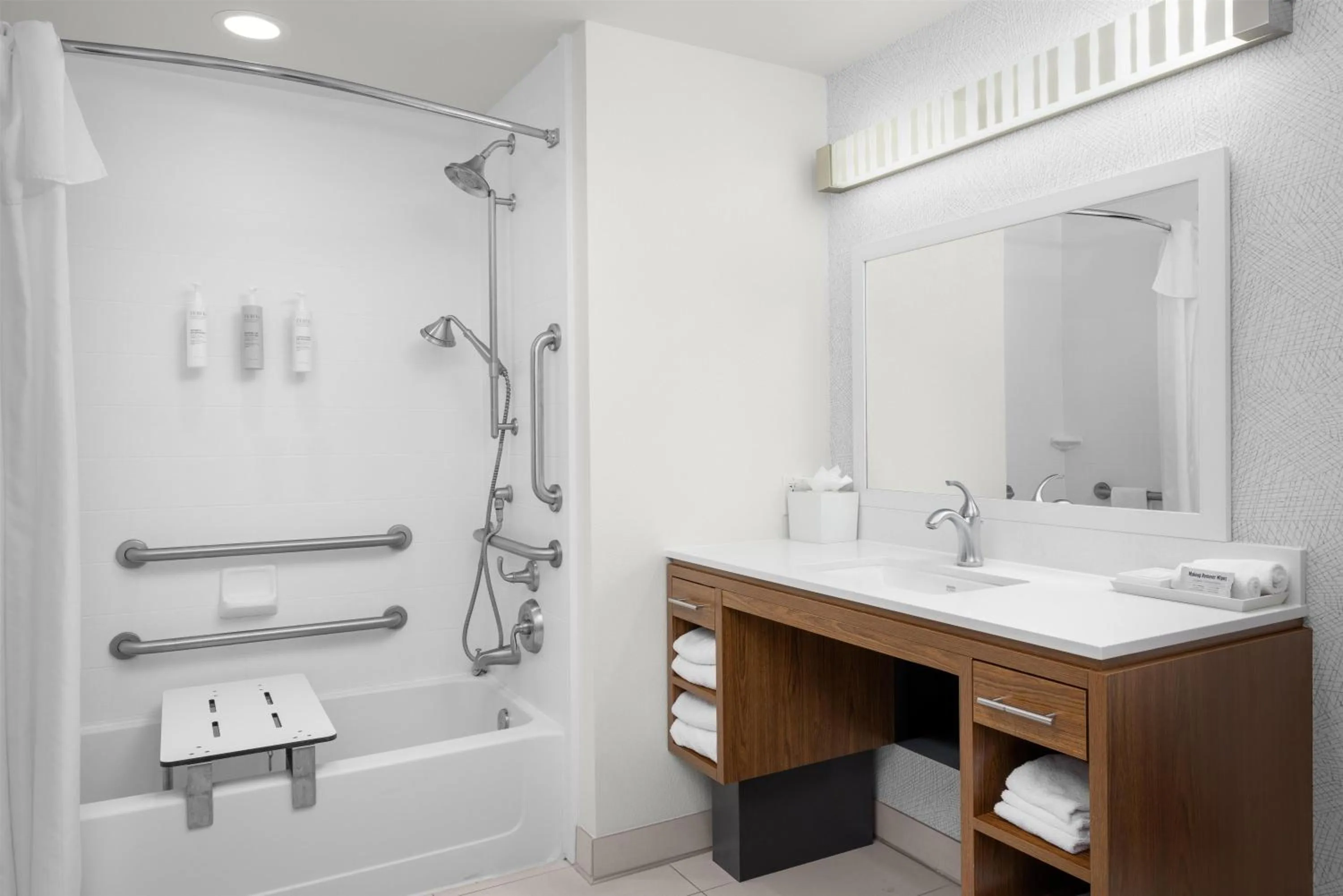 Bathroom in Home2 Suites By Hilton Minneapolis-Eden Prairie