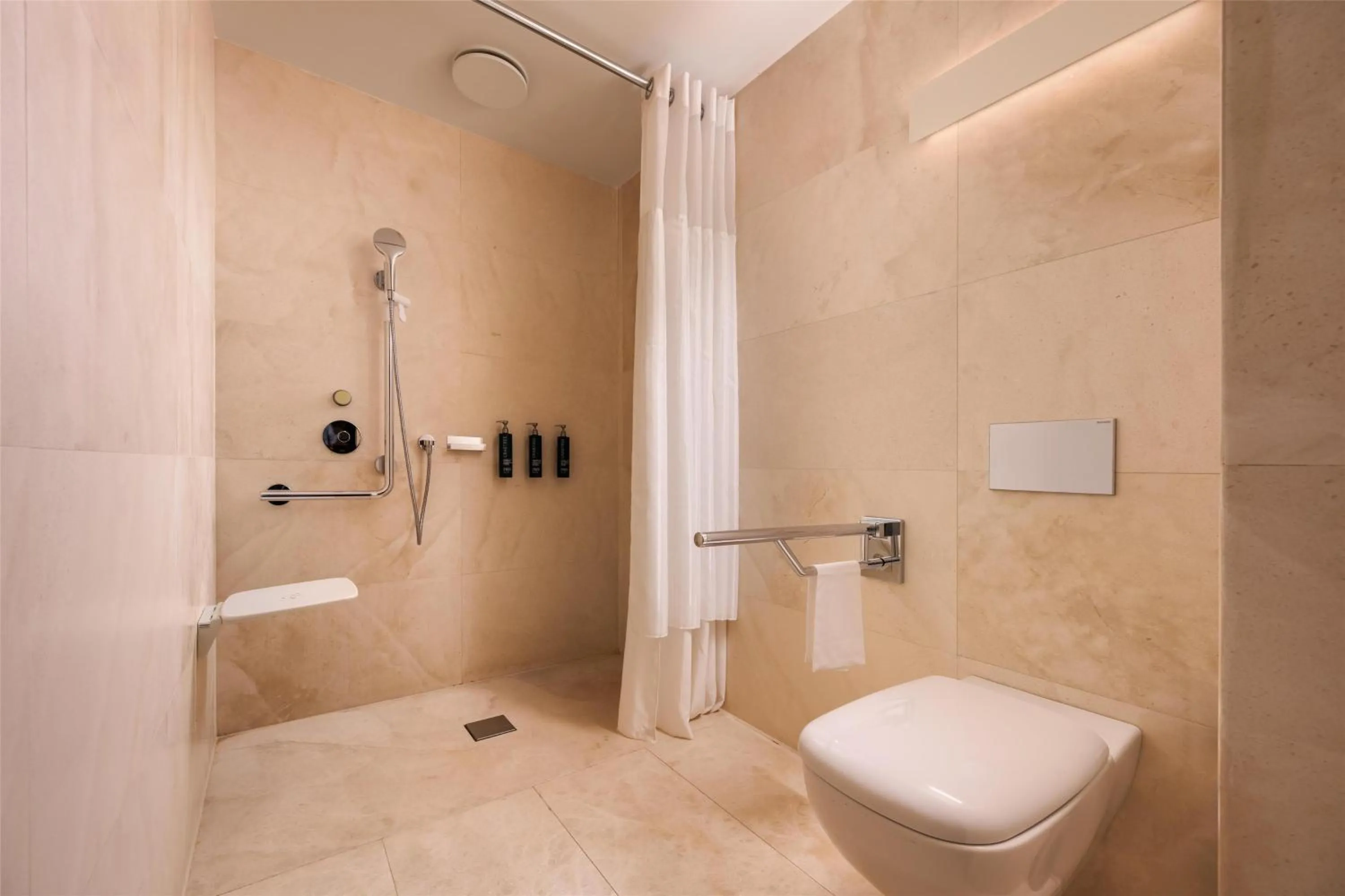 Bathroom in Hilton Lake Como