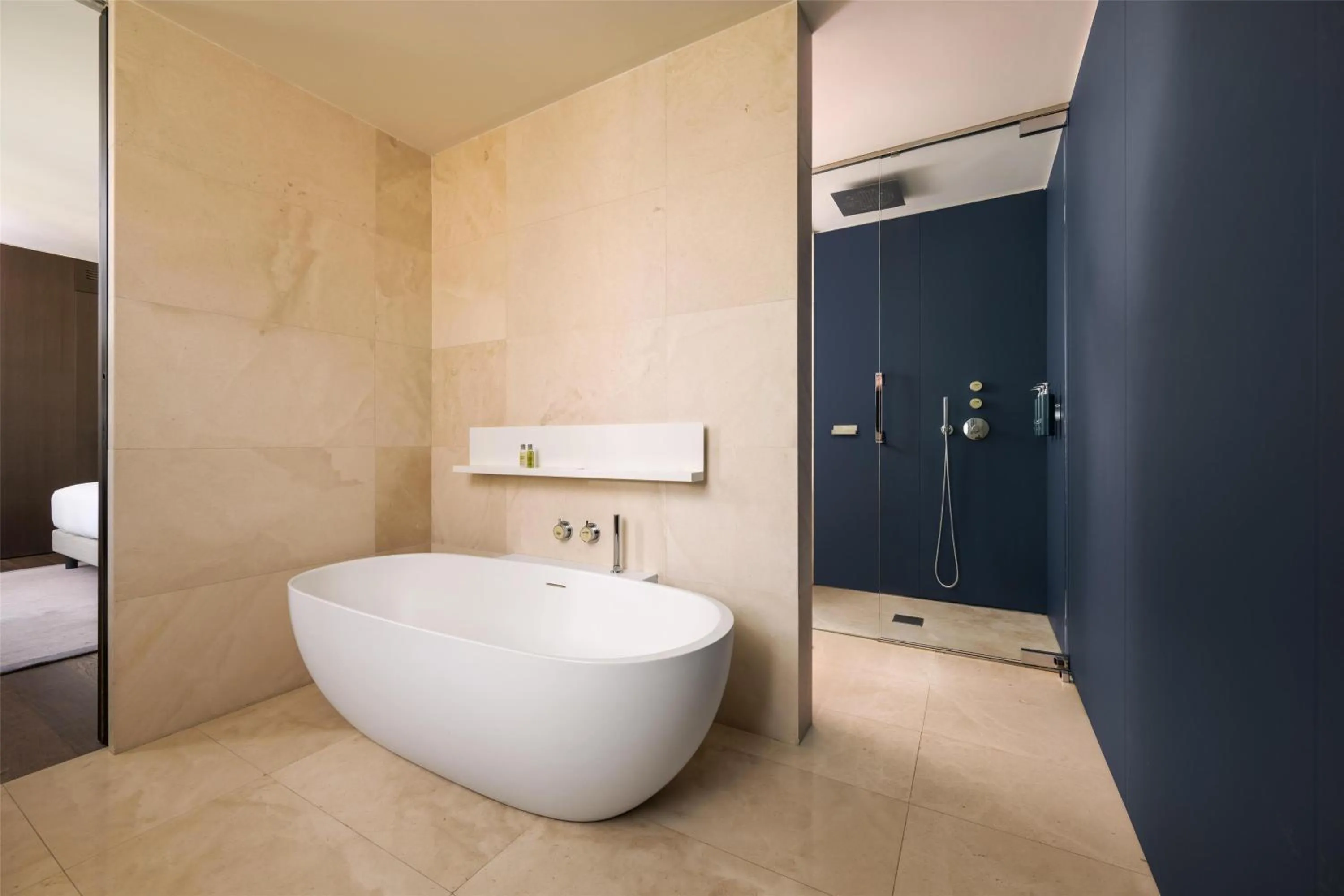 Bathroom in Hilton Lake Como