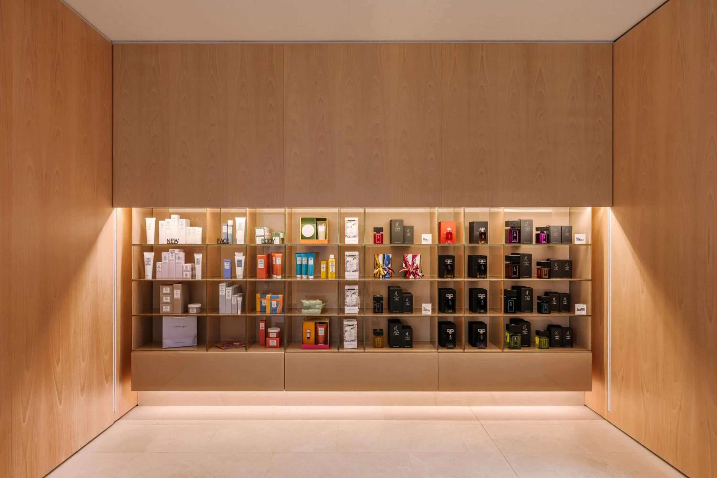 Spa and wellness centre/facilities in Hilton Lake Como