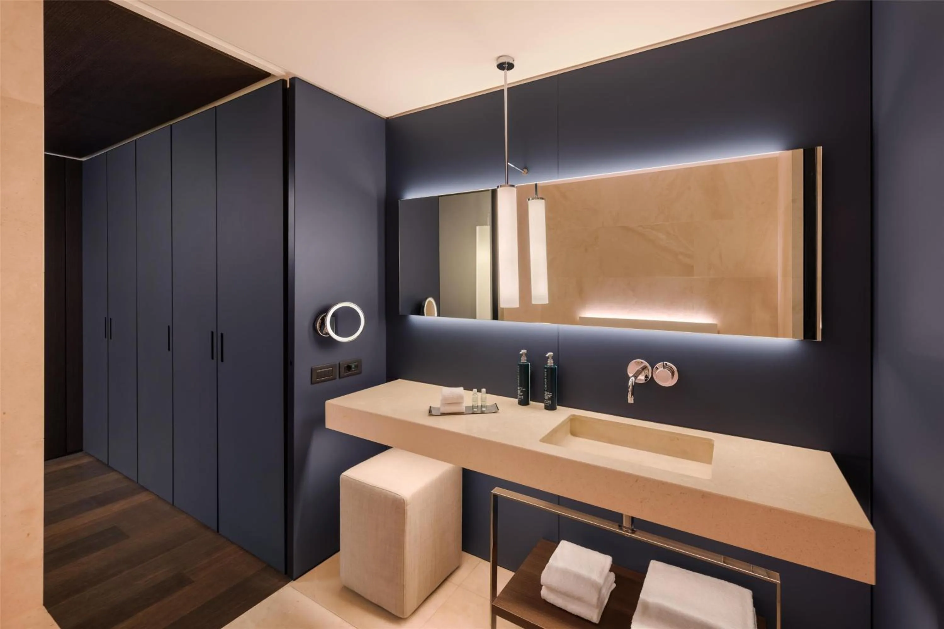 Bathroom in Hilton Lake Como