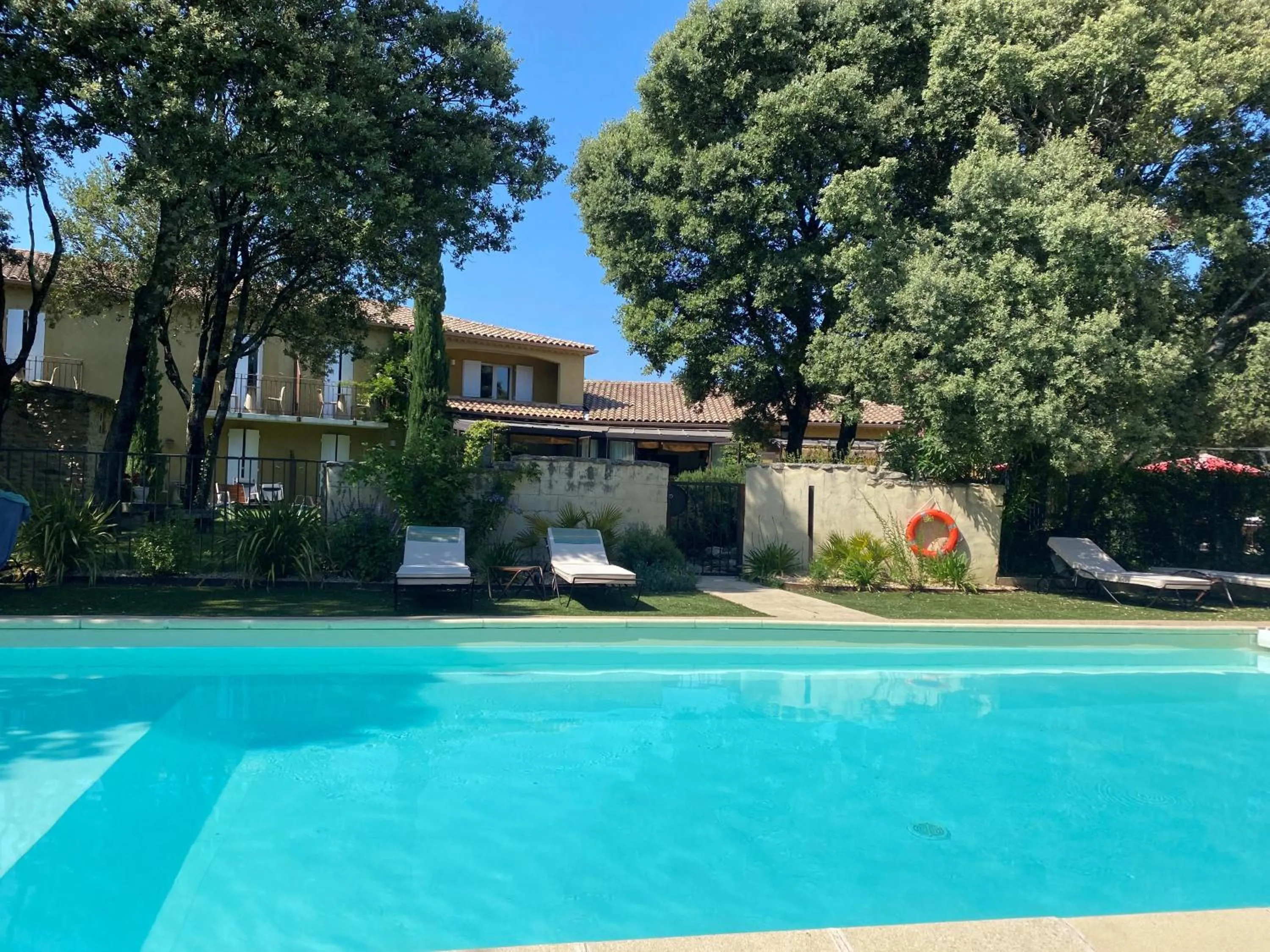 Swimming pool in Logis Hôtel La Bastide De Grignan & Restaurant "La Chênaie"