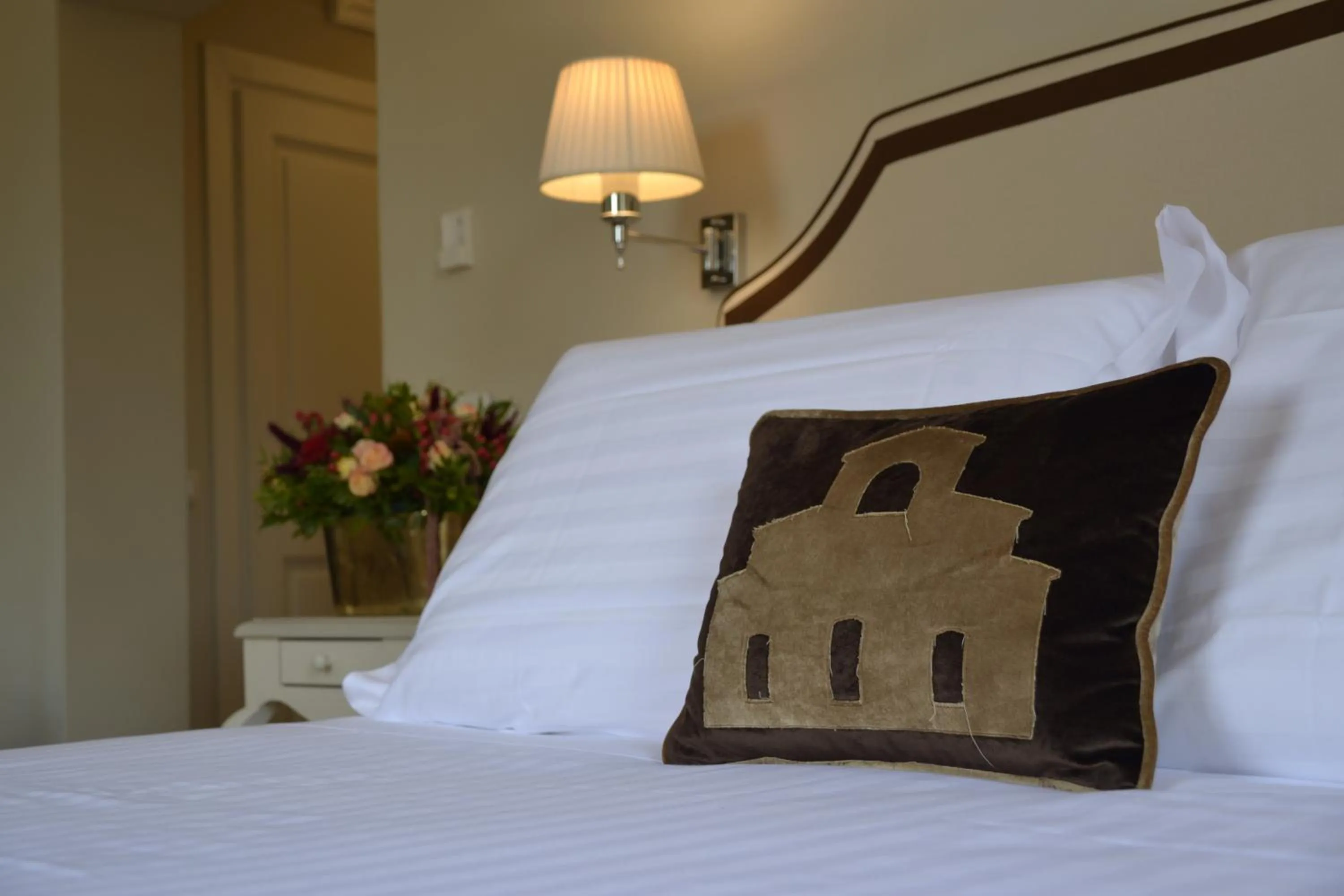 Decorative detail, Bed in Palazzo della Stufa Residenza D'Epoca