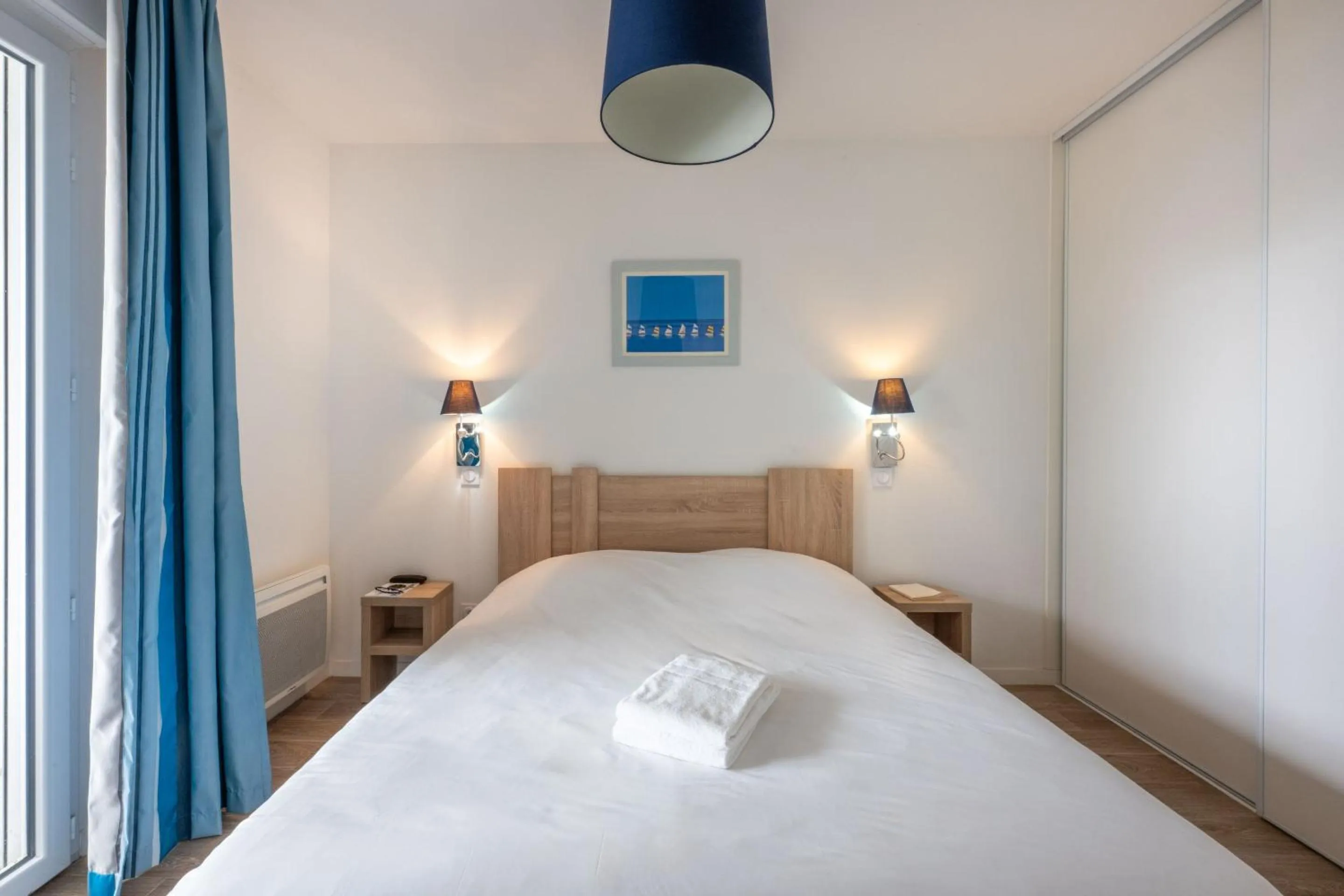 Bedroom, Bed in Résidence Odalys Le Domaine des Pins