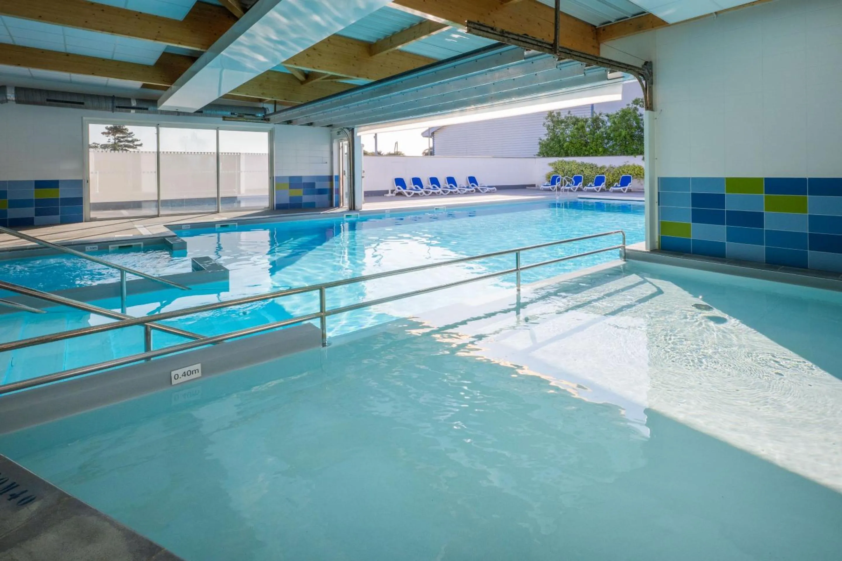 Swimming pool in Résidence Odalys Le Domaine des Pins