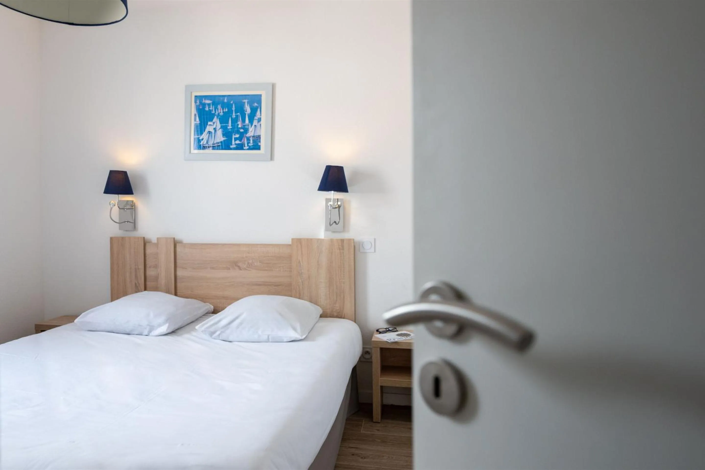 Bedroom, Bed in Résidence Odalys Le Domaine des Pins