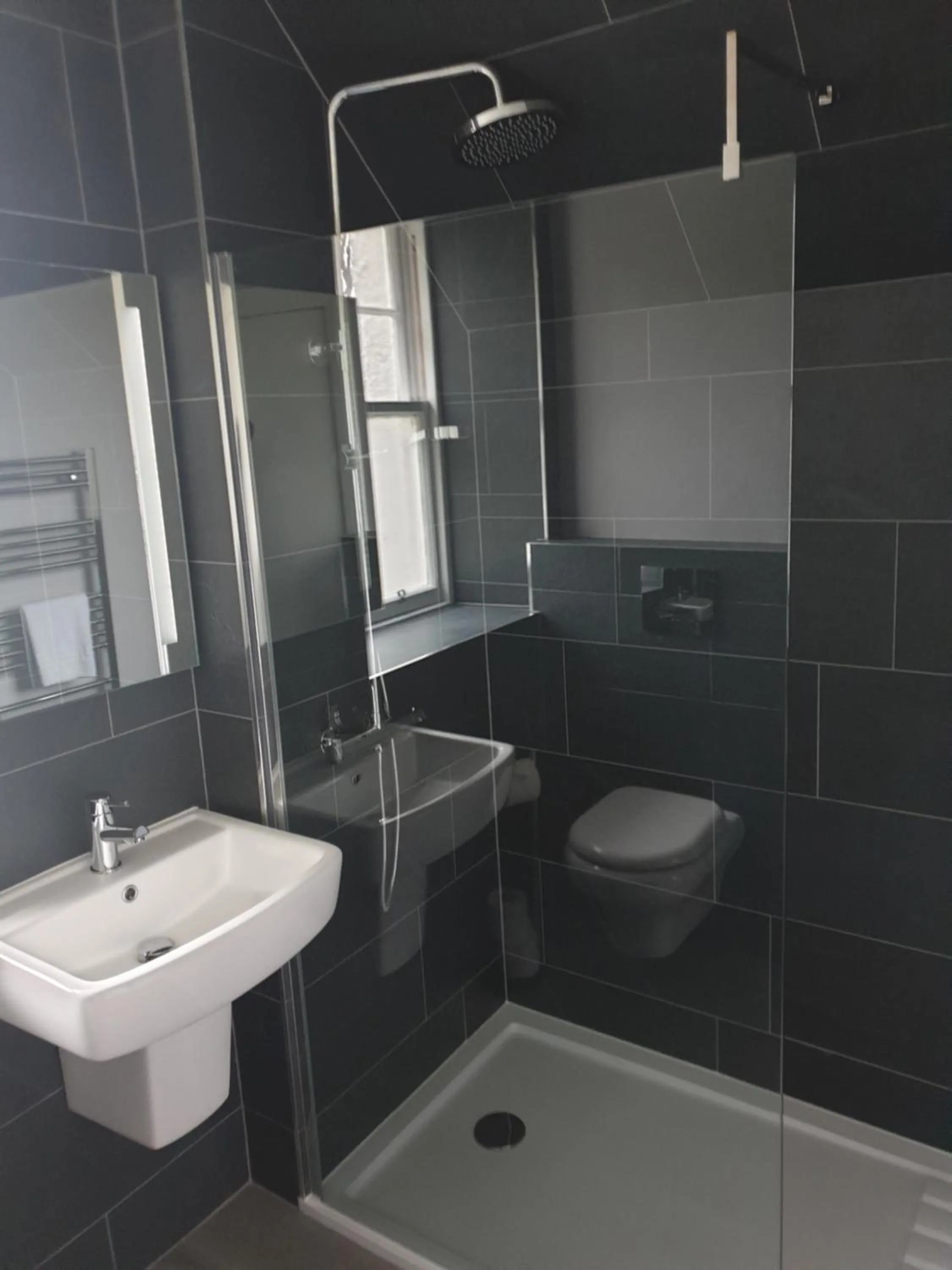 Shower in Ailean Chraggan