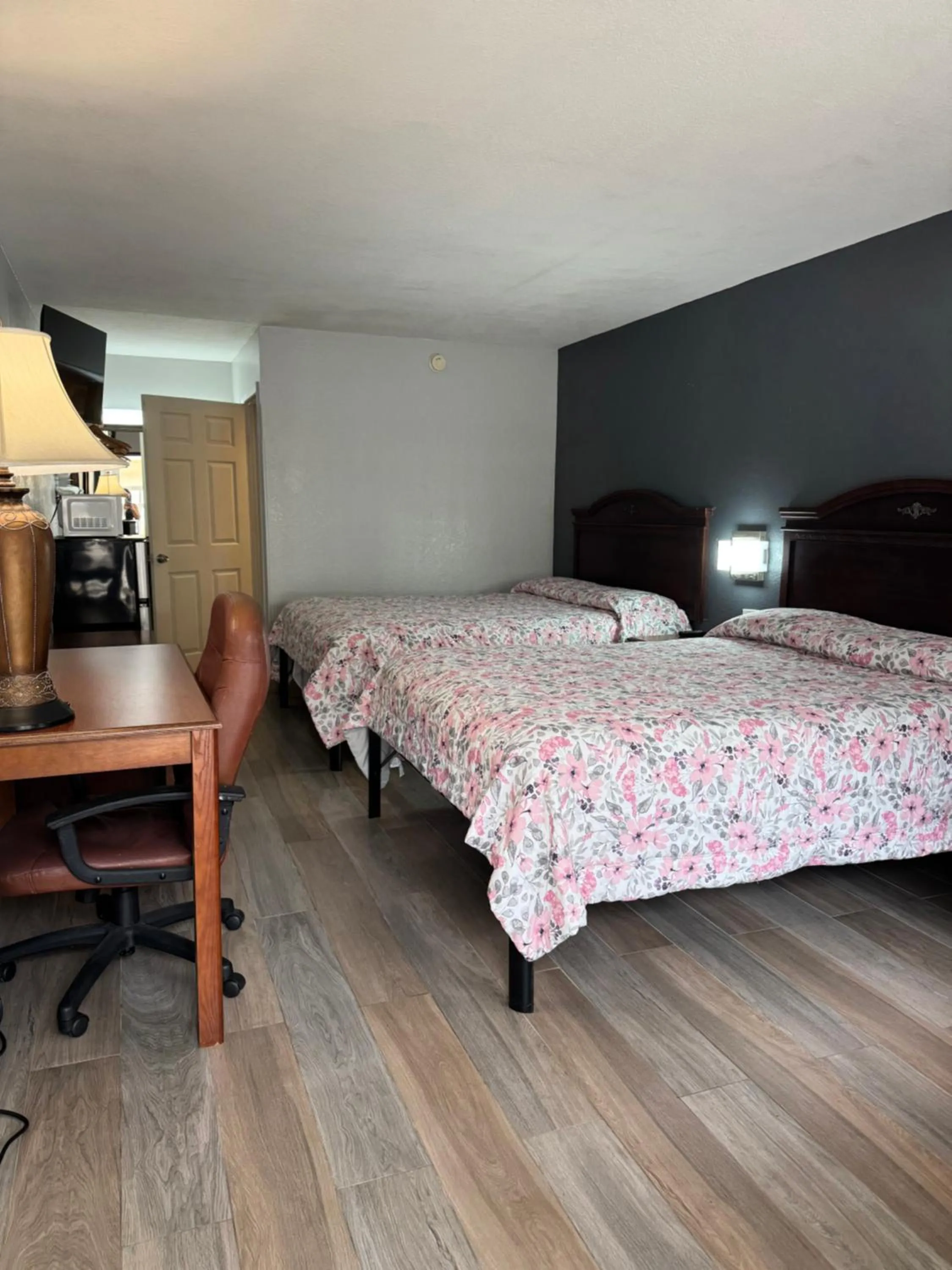 Bed in Riviera Motel