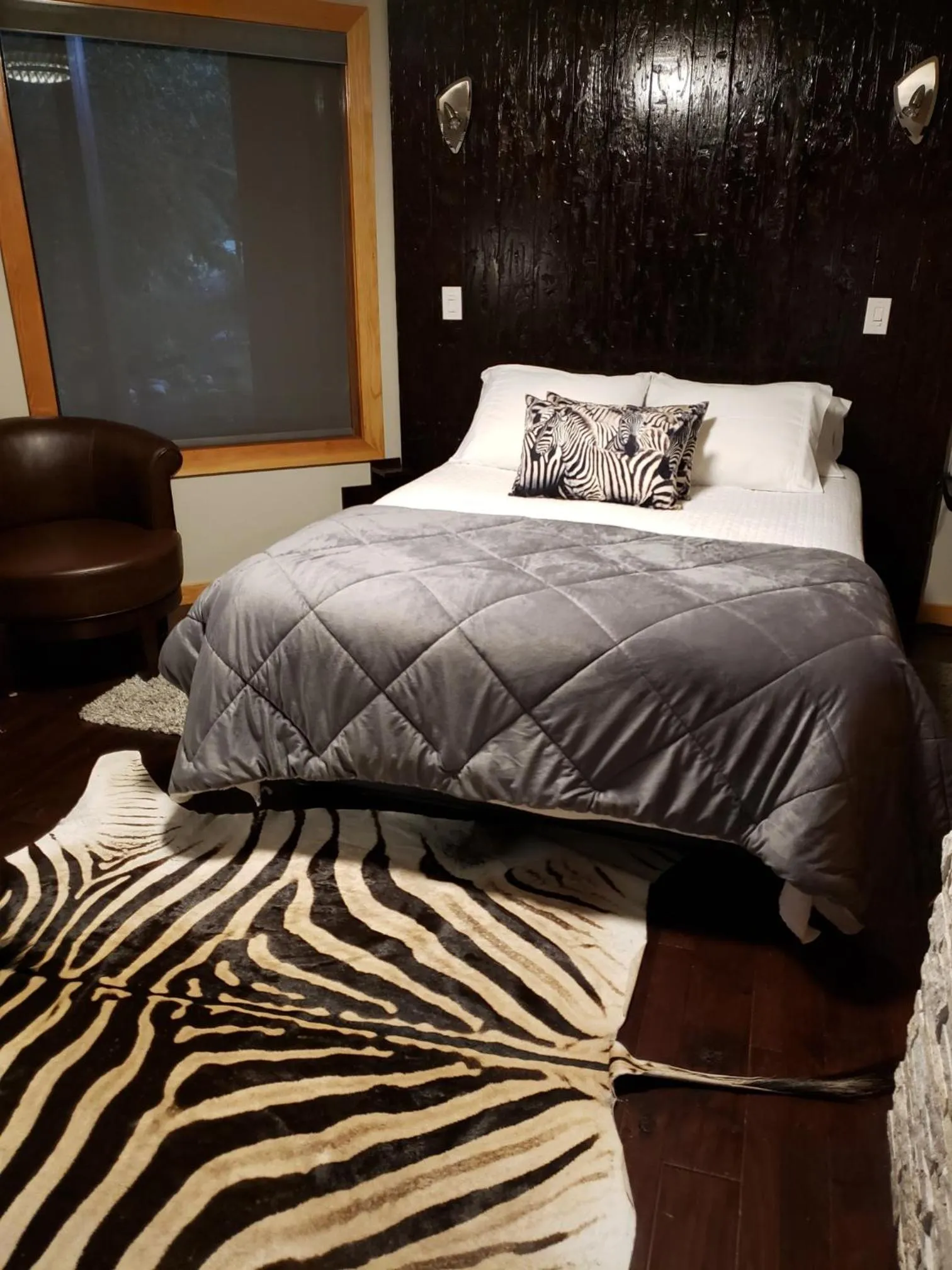 Bed in South Africa House Guest Lodge