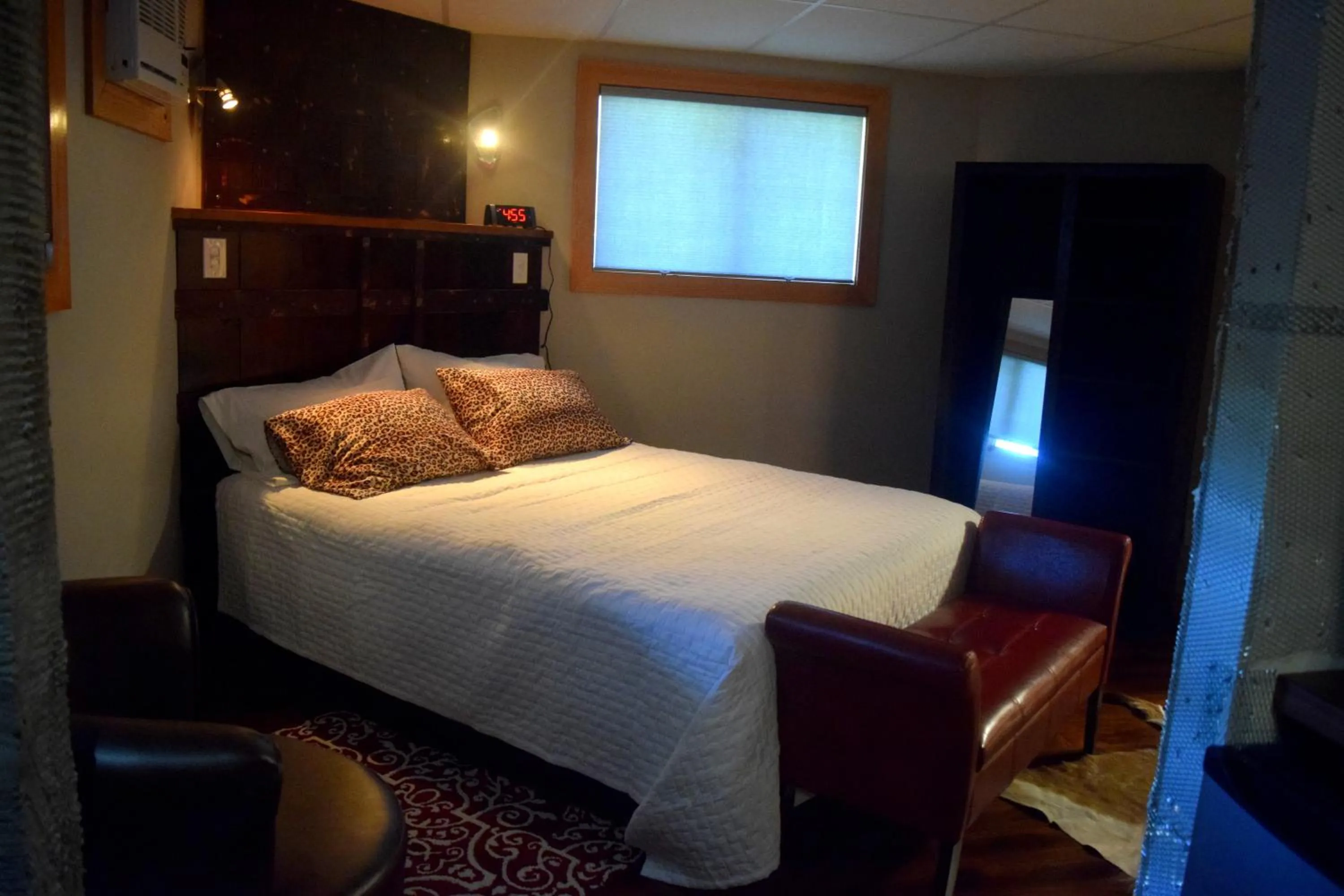 Bedroom, Bed in South Africa House Guest Lodge