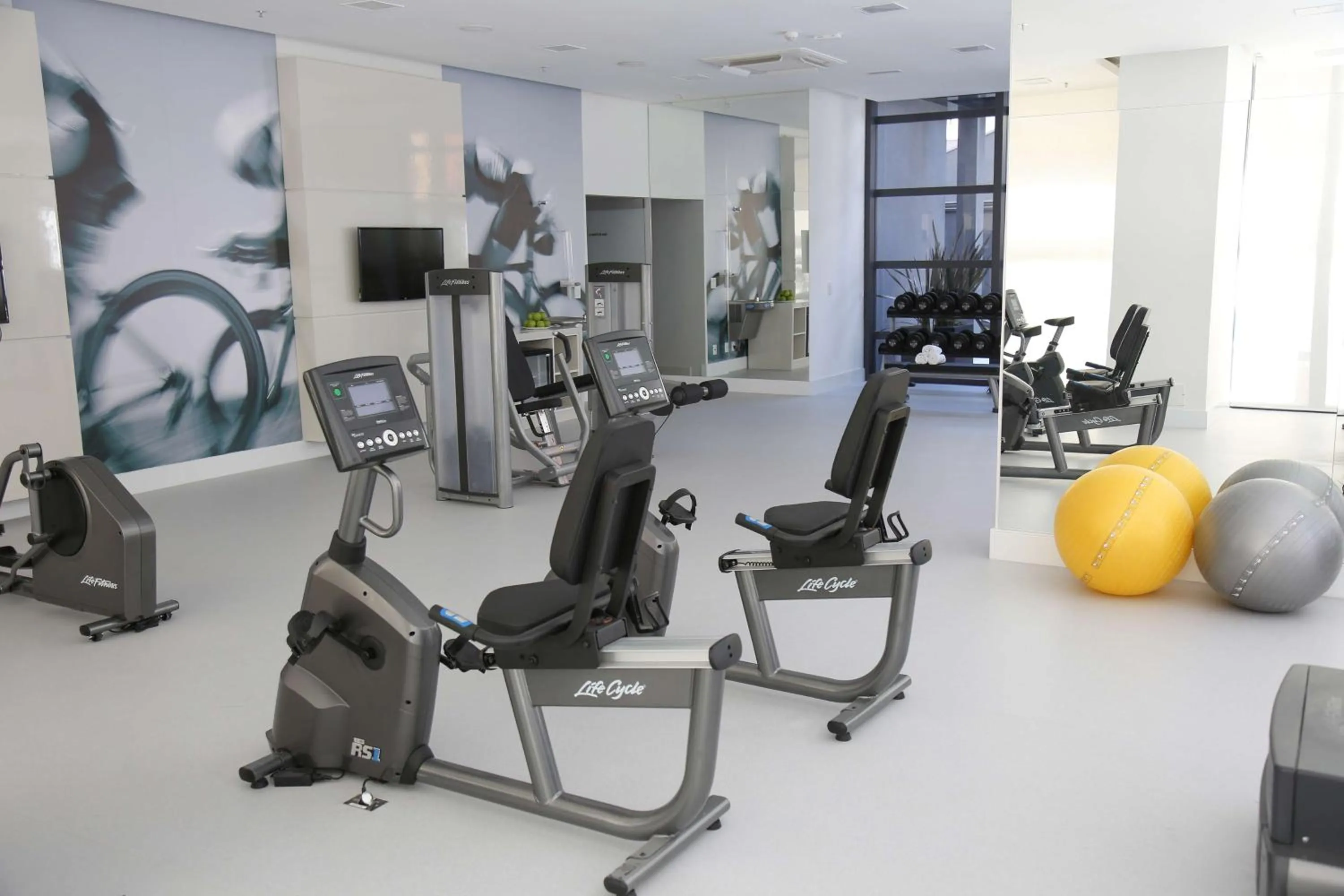 Fitness centre/facilities in NH Collection Curitiba