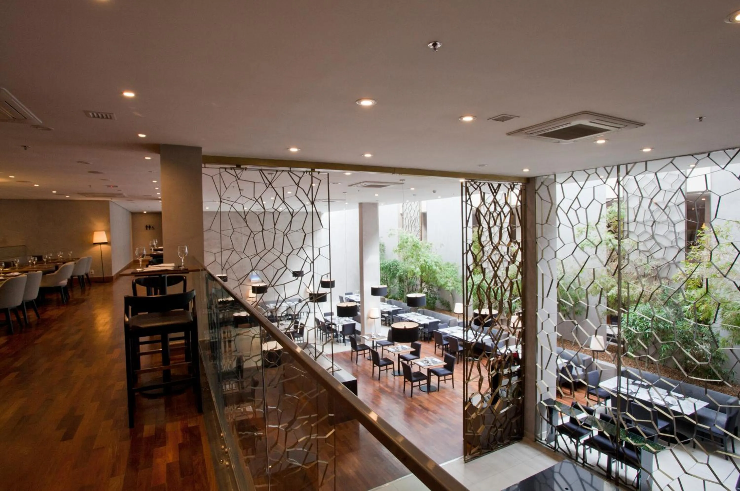 Restaurant/places to eat in NH Collection Curitiba