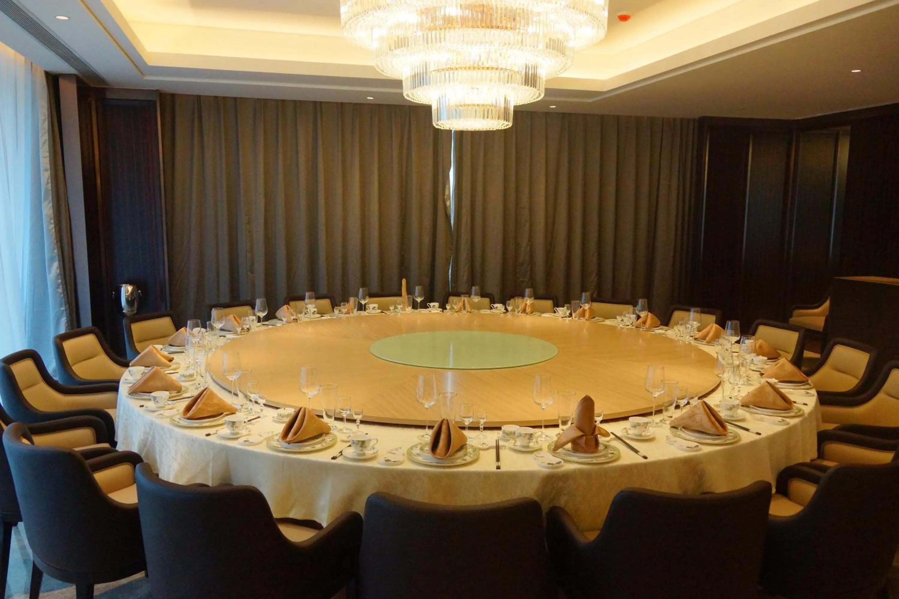 Yantai Meiya International ApartHotel (Previous Ramada Plaza)