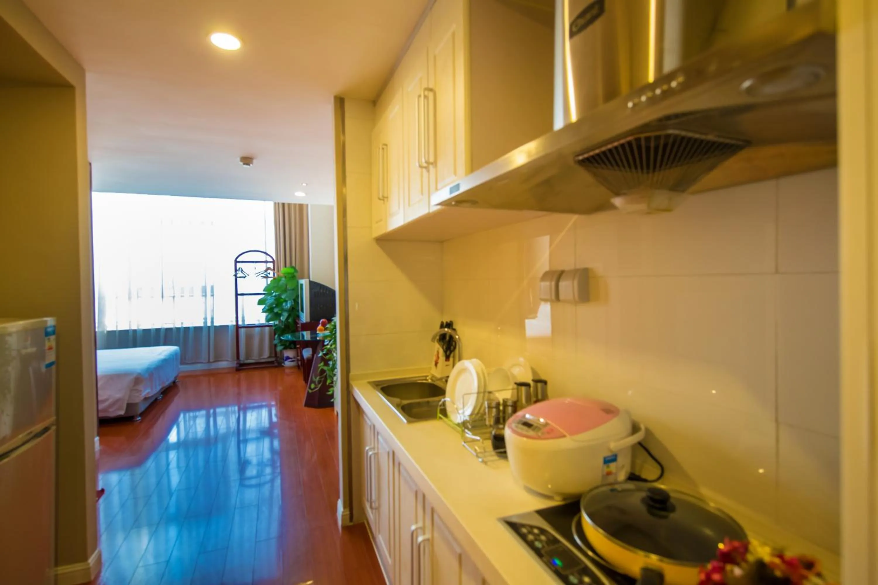 Yantai Meiya International ApartHotel (Previous Ramada Plaza)