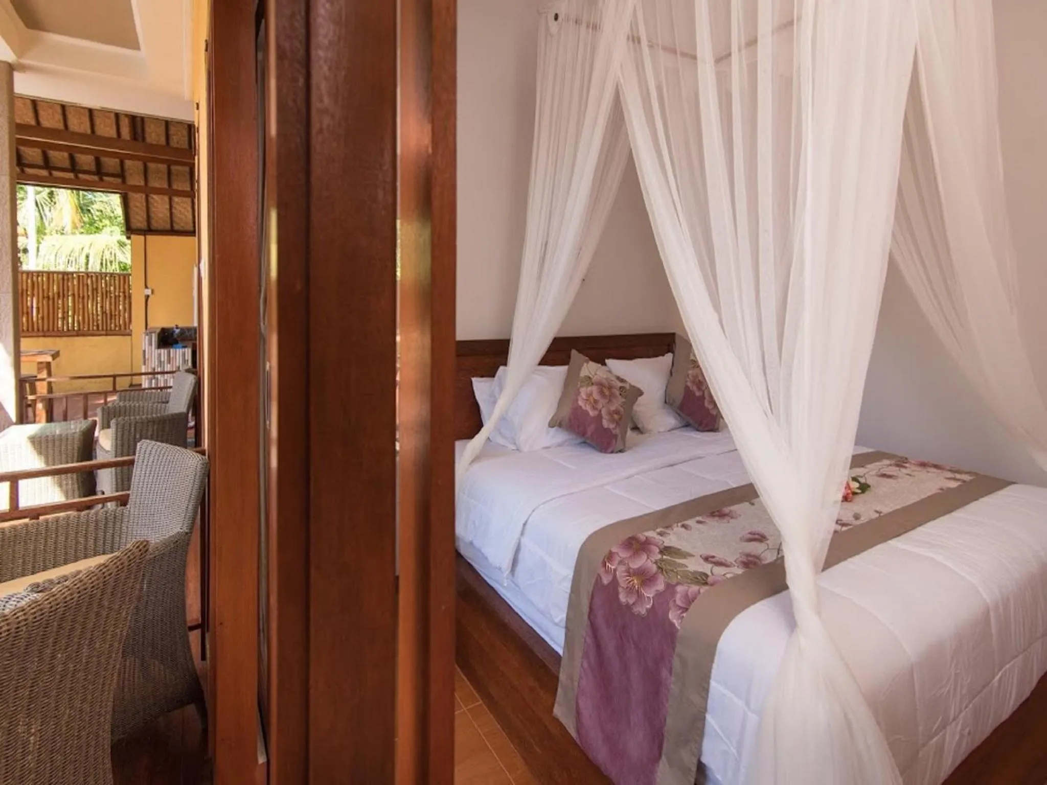 Bed in Yellow Bridge Guest House