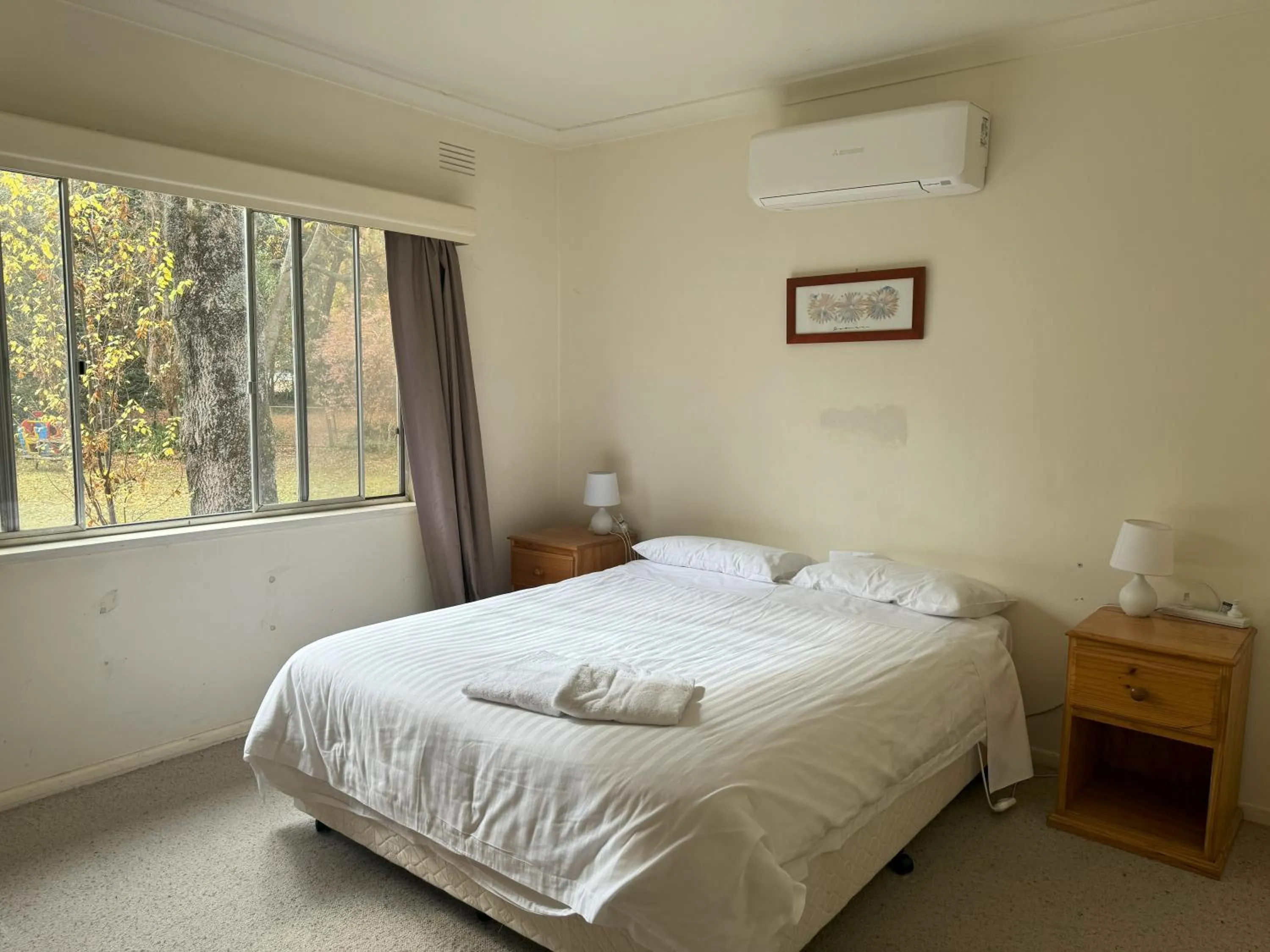 Bedroom, Bed in Ovensview On Riverside