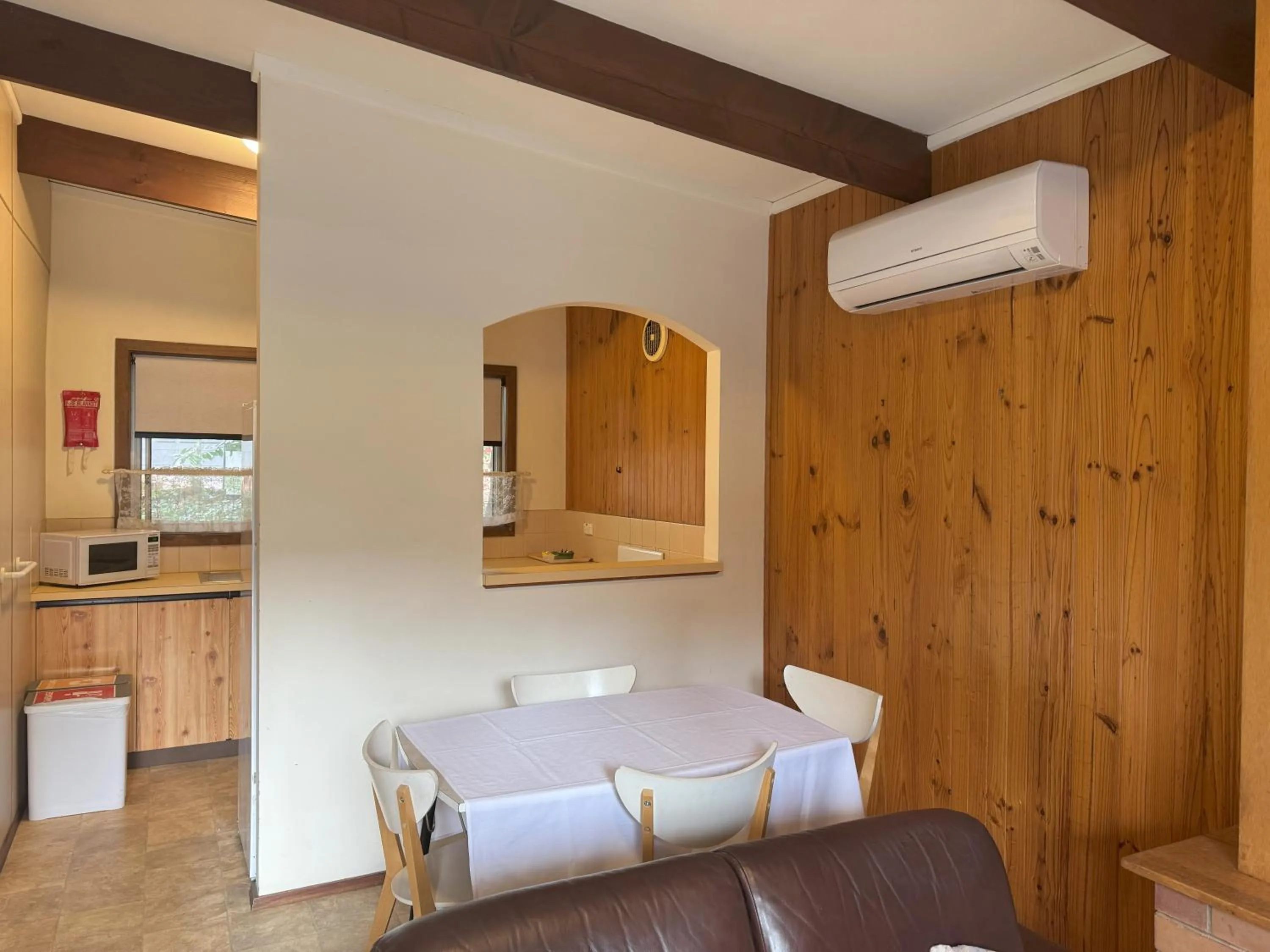 Kitchen or kitchenette in Ovensview On Riverside