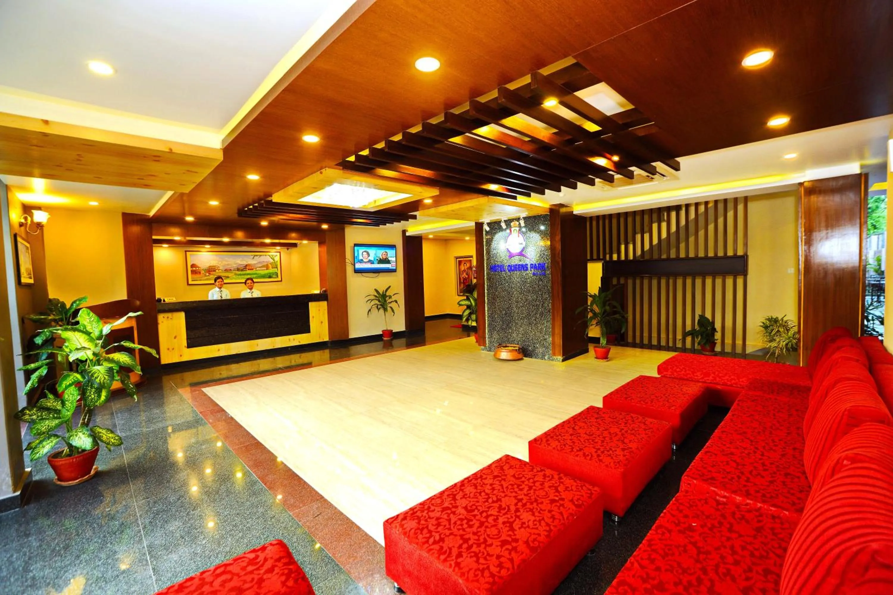 Lobby or reception in Hotel Queens Park