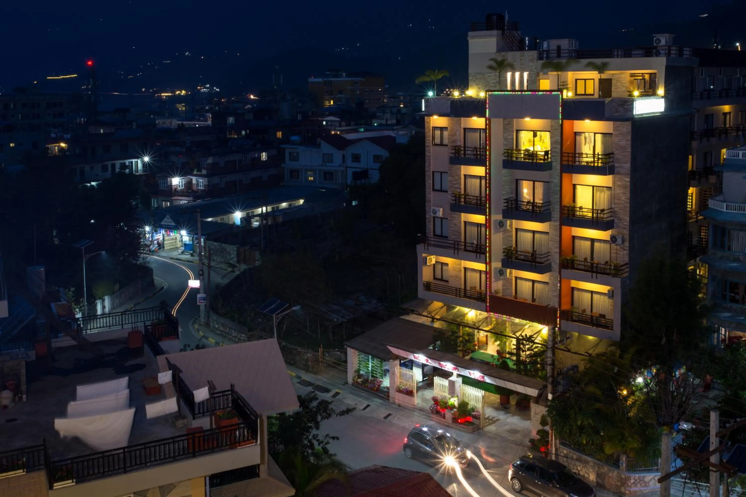 Property building in Hotel Queens Park