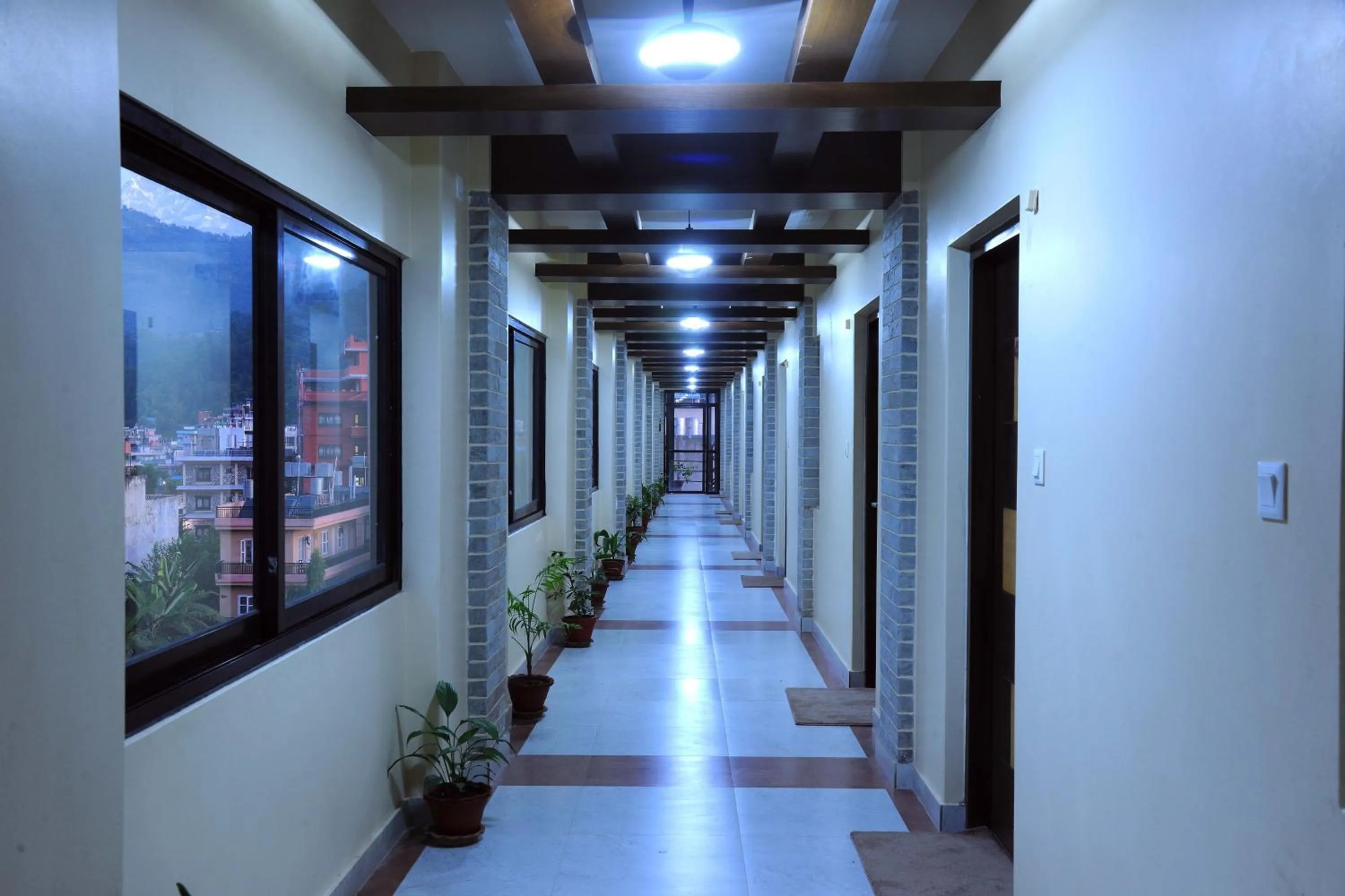 Area and facilities in Hotel Queens Park