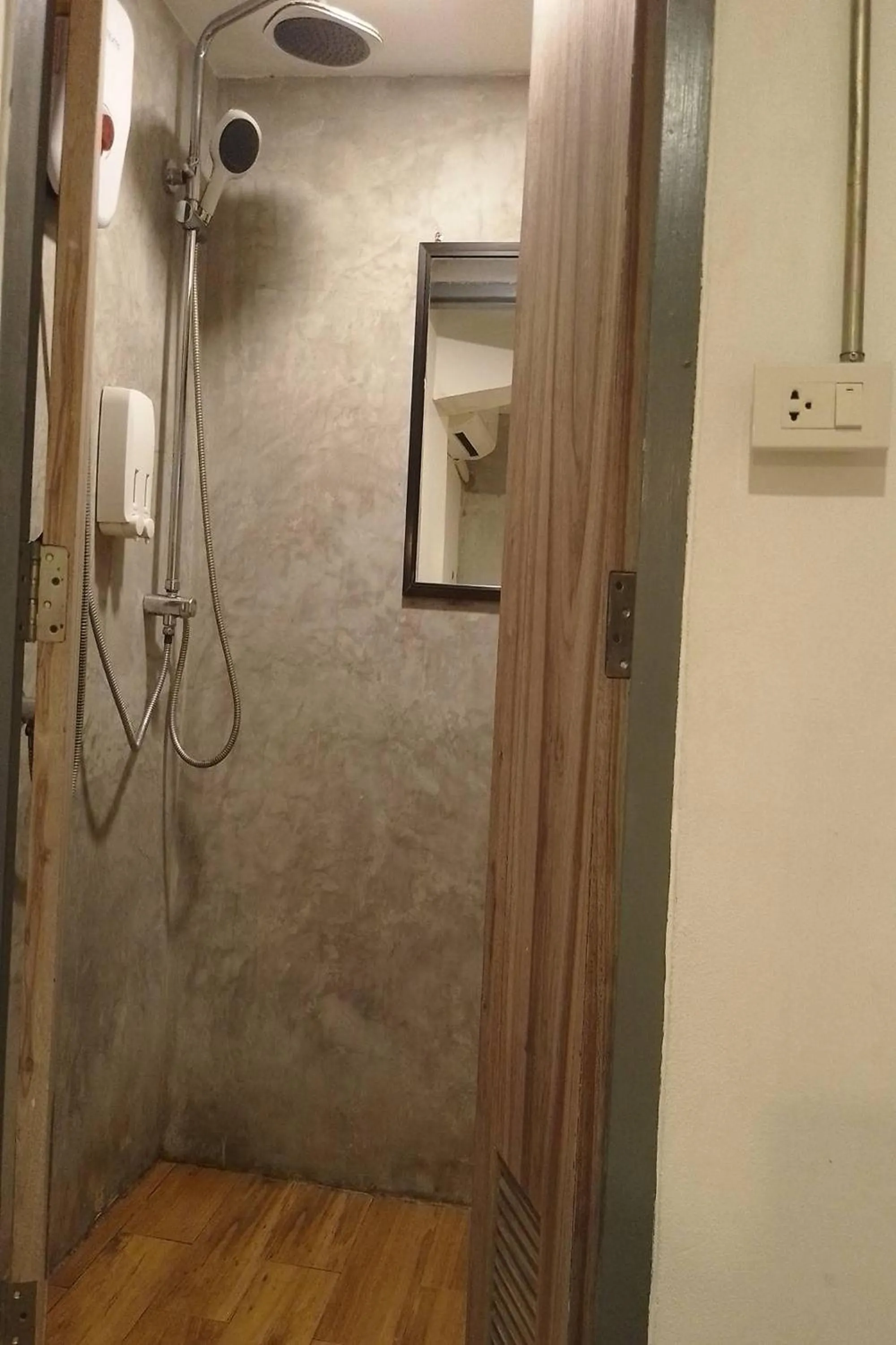 Bathroom in ORA Hostel Bangkok