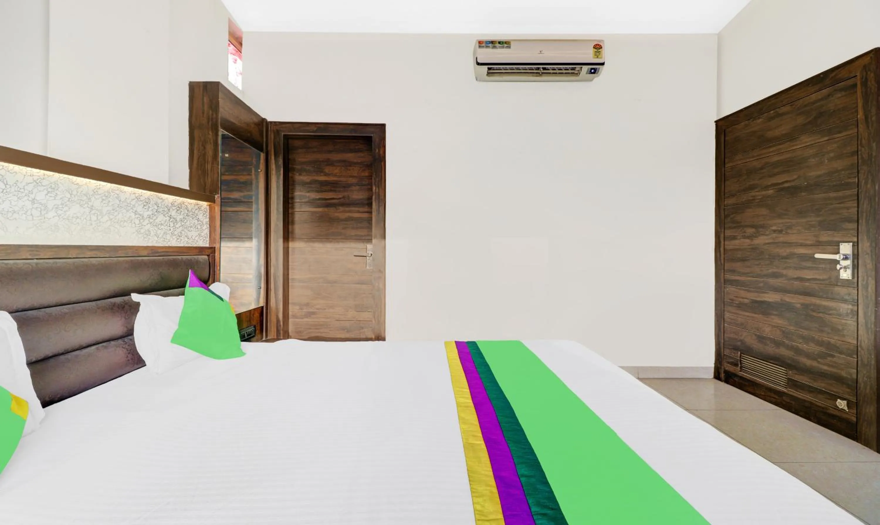 Bedroom, Bed in Itsy Hotels Anjali Mahal, 500 Mtrs From Mathura Railway Station