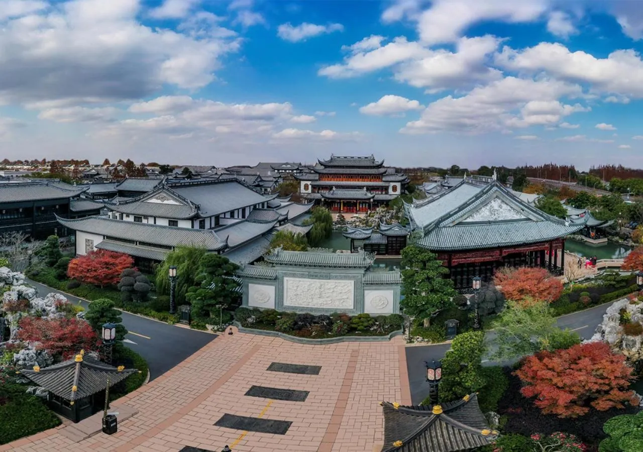 Royal Garden Hotel Shanghai-Free Shuttle to and From Disney & PVG & close Metro Line2 easy to SHA New Expo