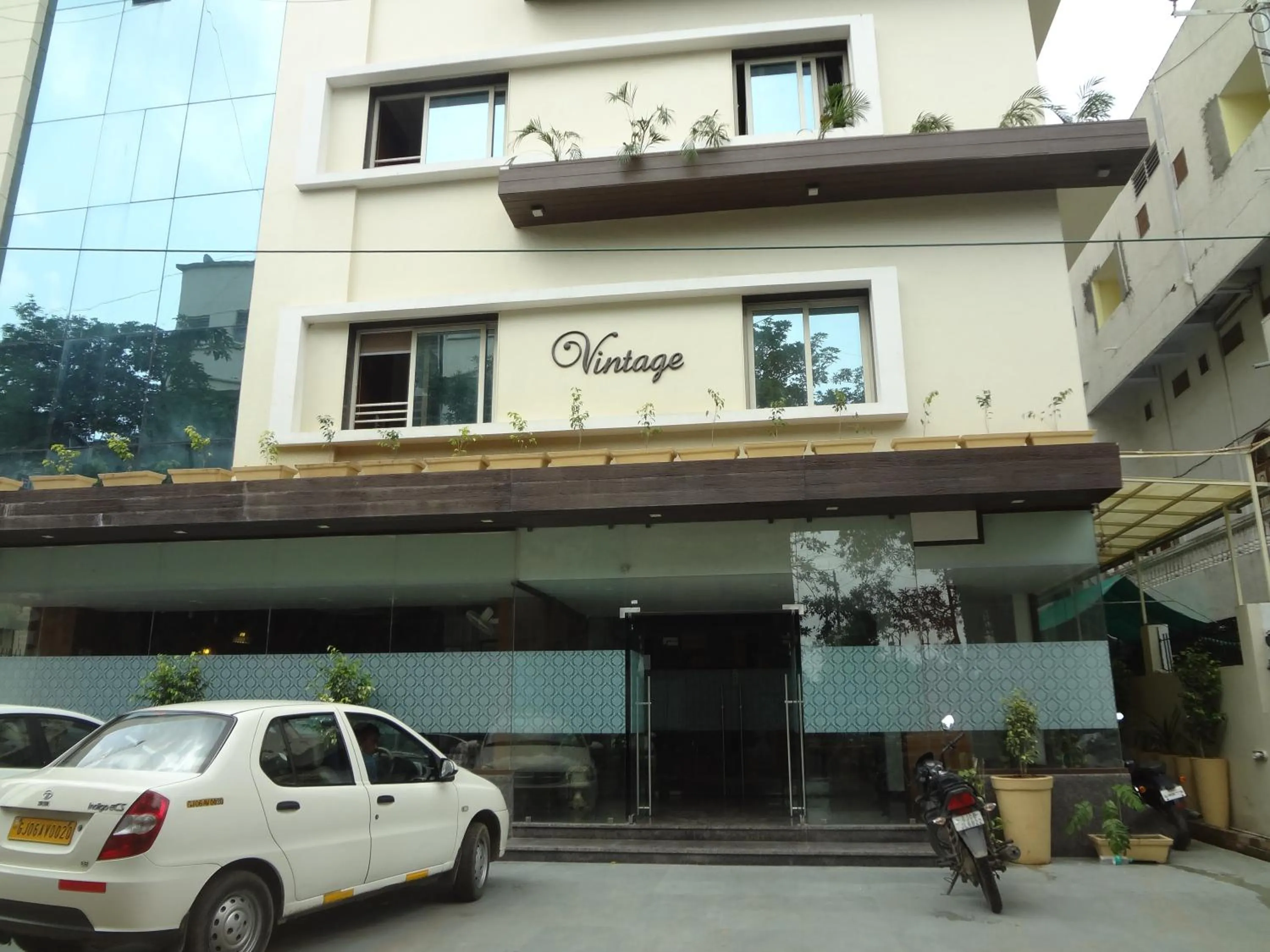 Facade/entrance in Hotel Vintage