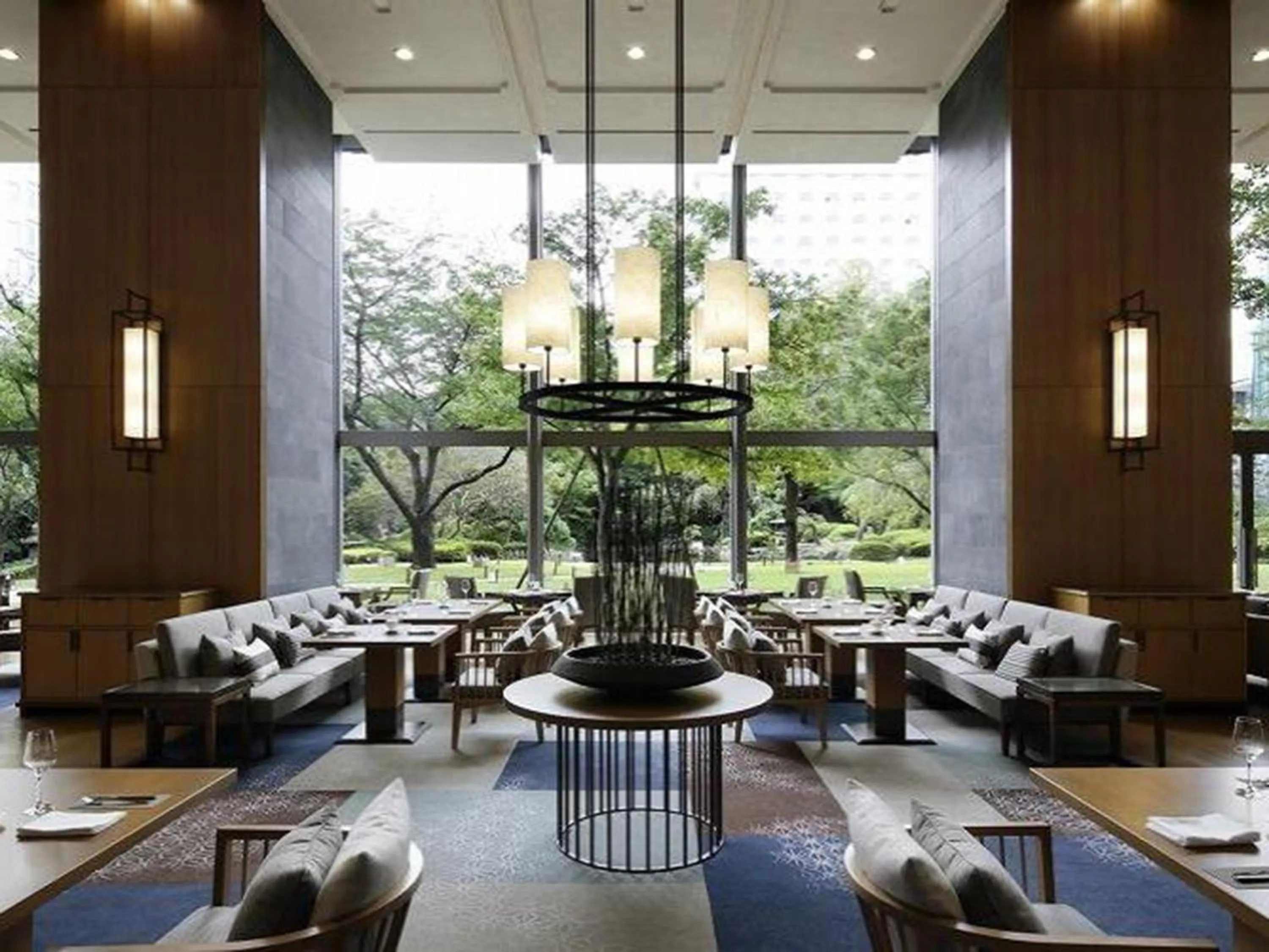 Restaurant/places to eat in Takanawa Hanakohro - in Grand Prince Hotel Takanawa