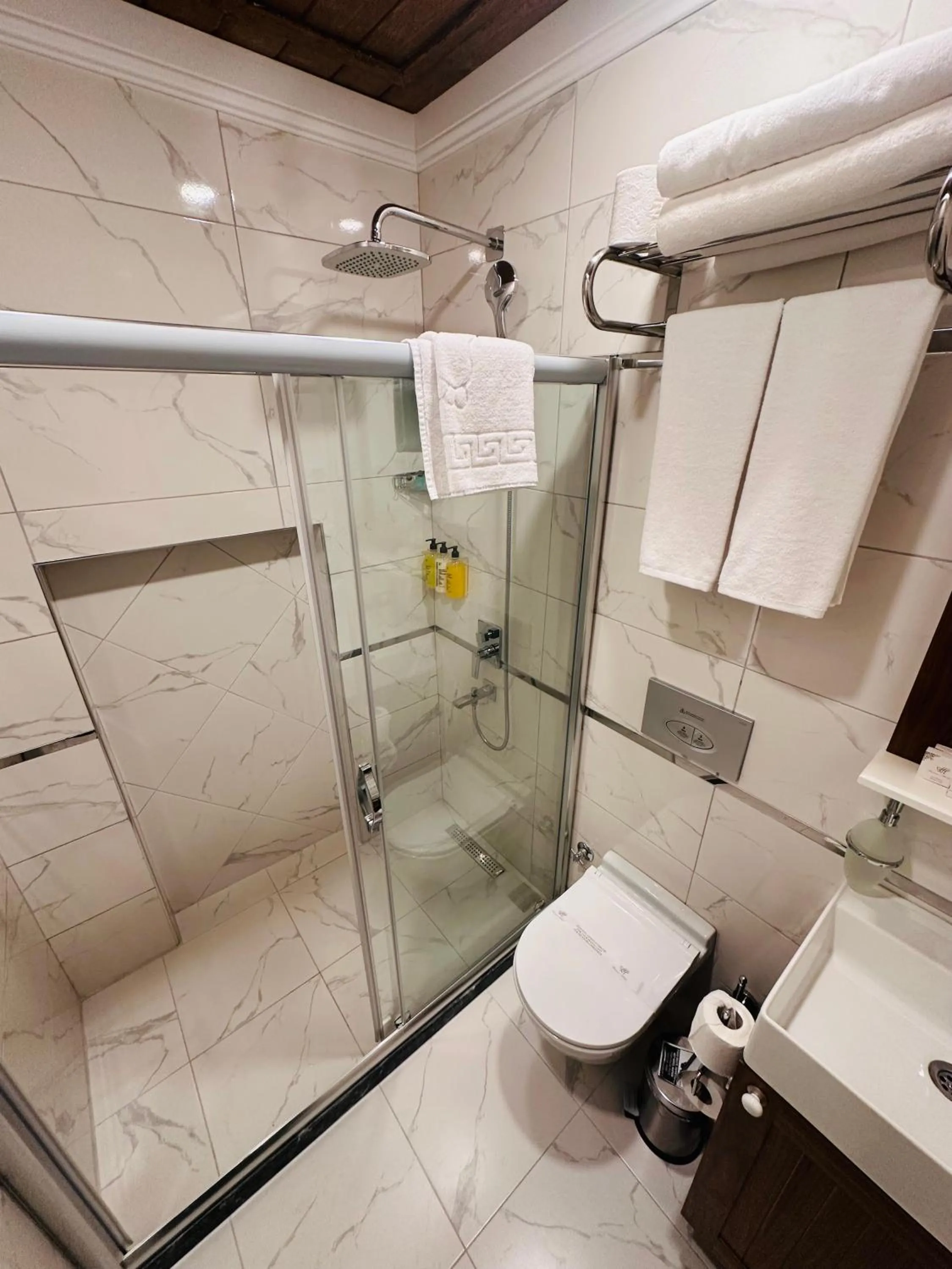 Bathroom in Ferman Hotel Old City -Special Category