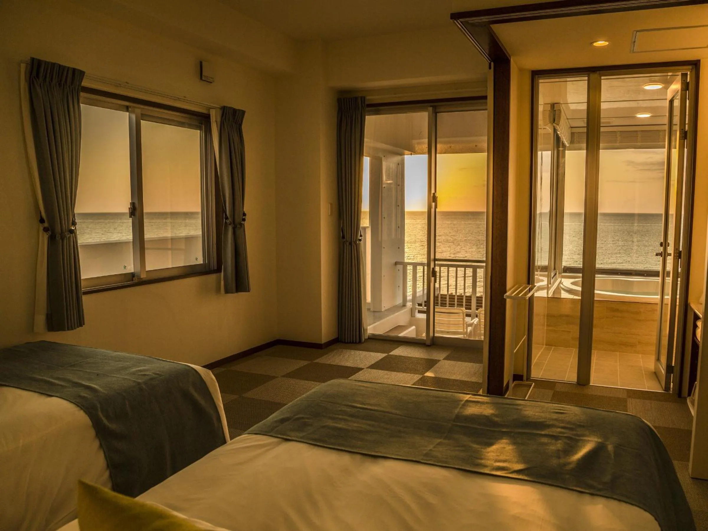 Bathroom, Bed in Seven Colors Ishigakijima