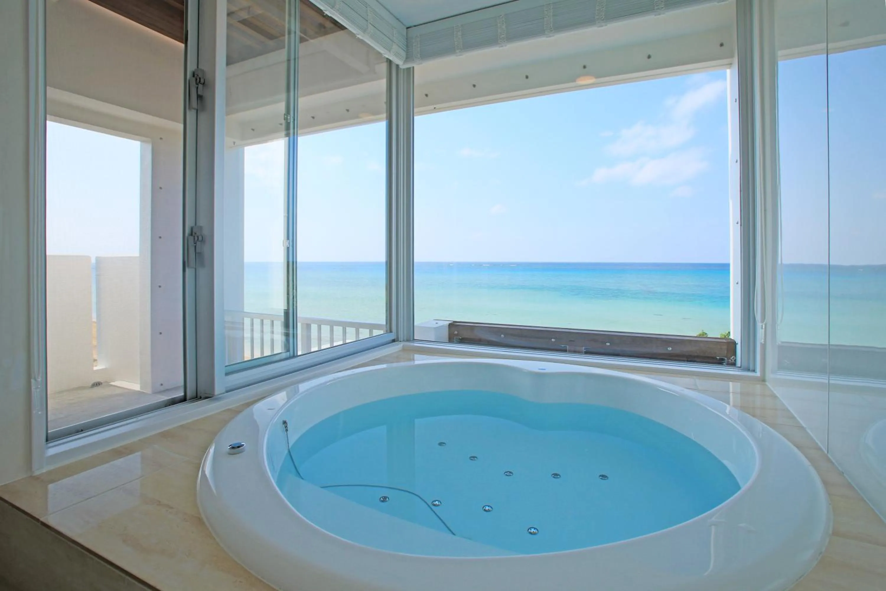 Bathroom in Seven Colors Ishigakijima