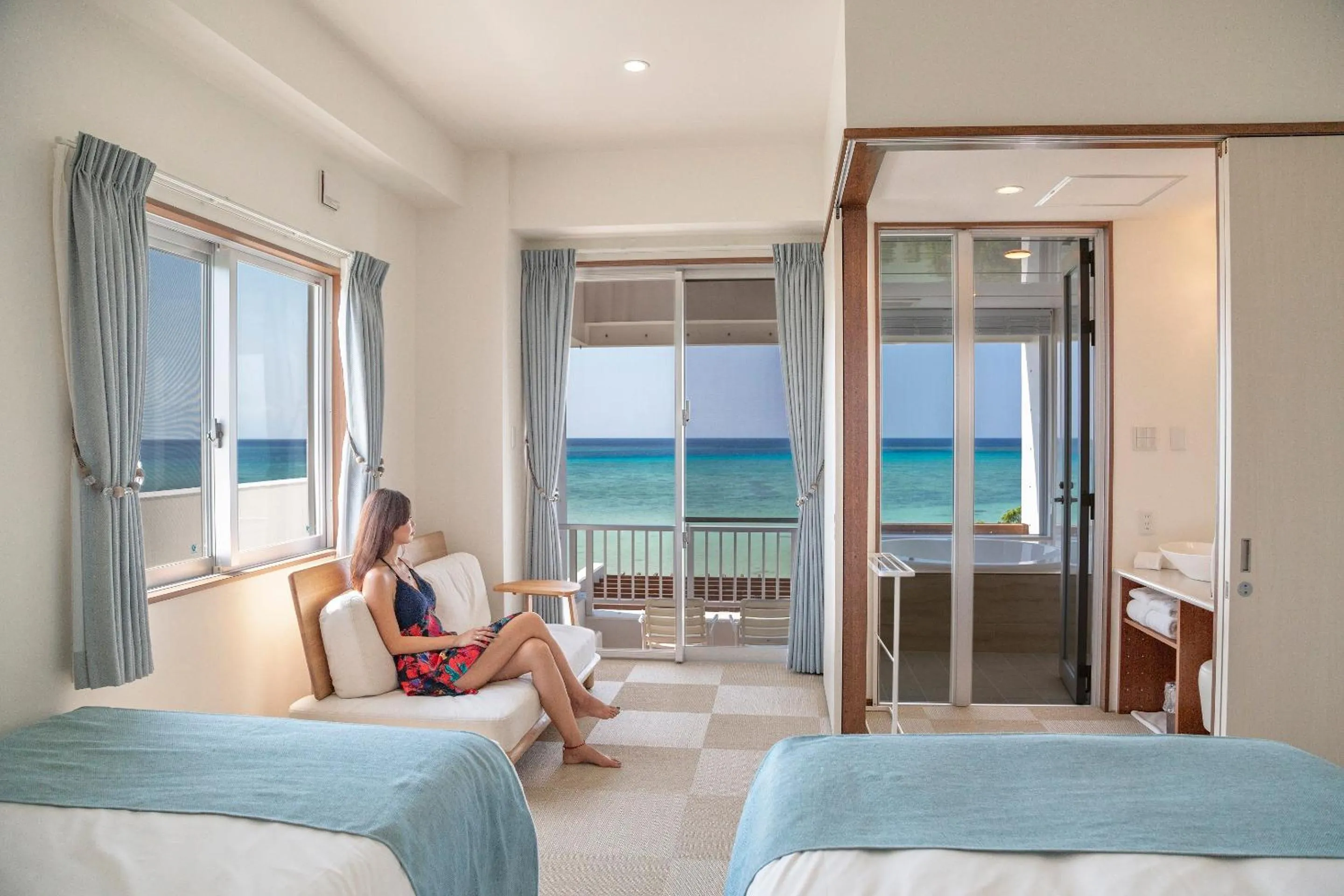 Bed in Seven Colors Ishigakijima