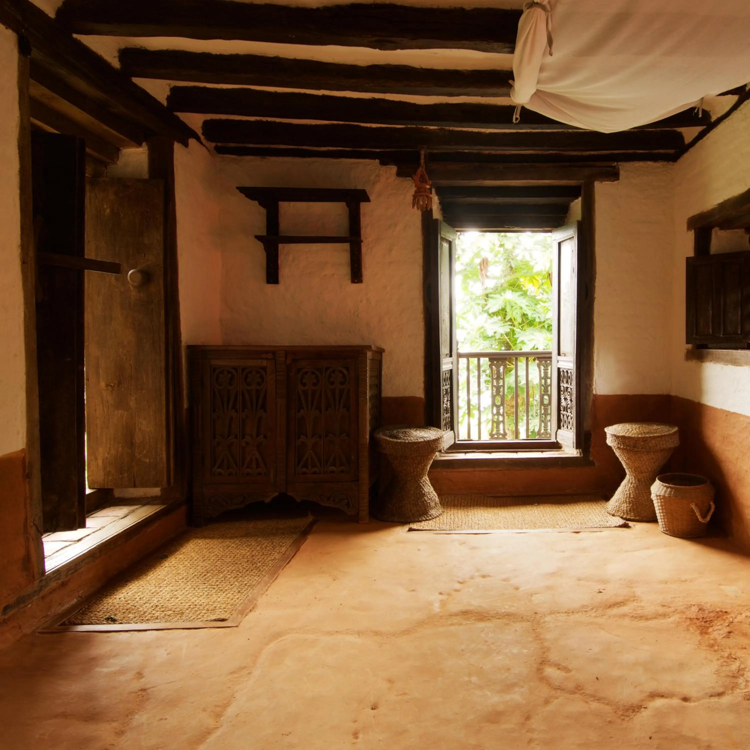 Photo of the whole room in The Famous Farm