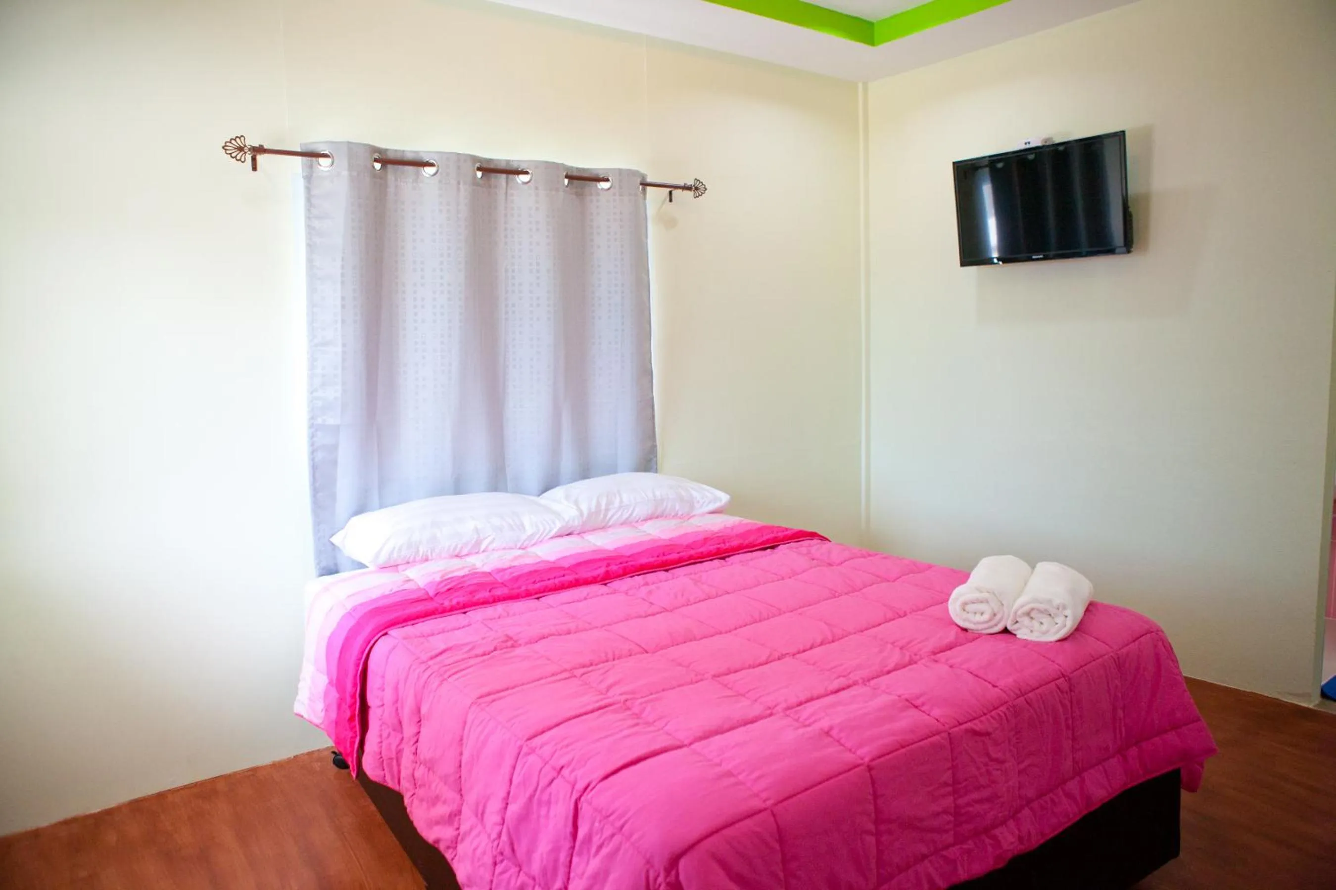 Bed in Bannrommai Sattahip