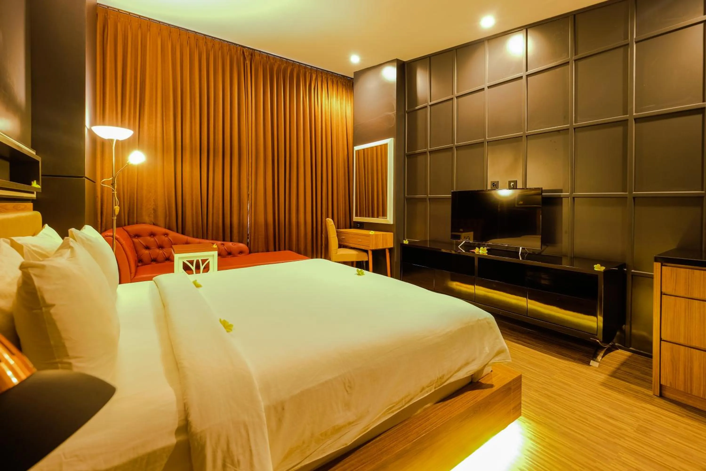 Bed in Papillon Echo Beach