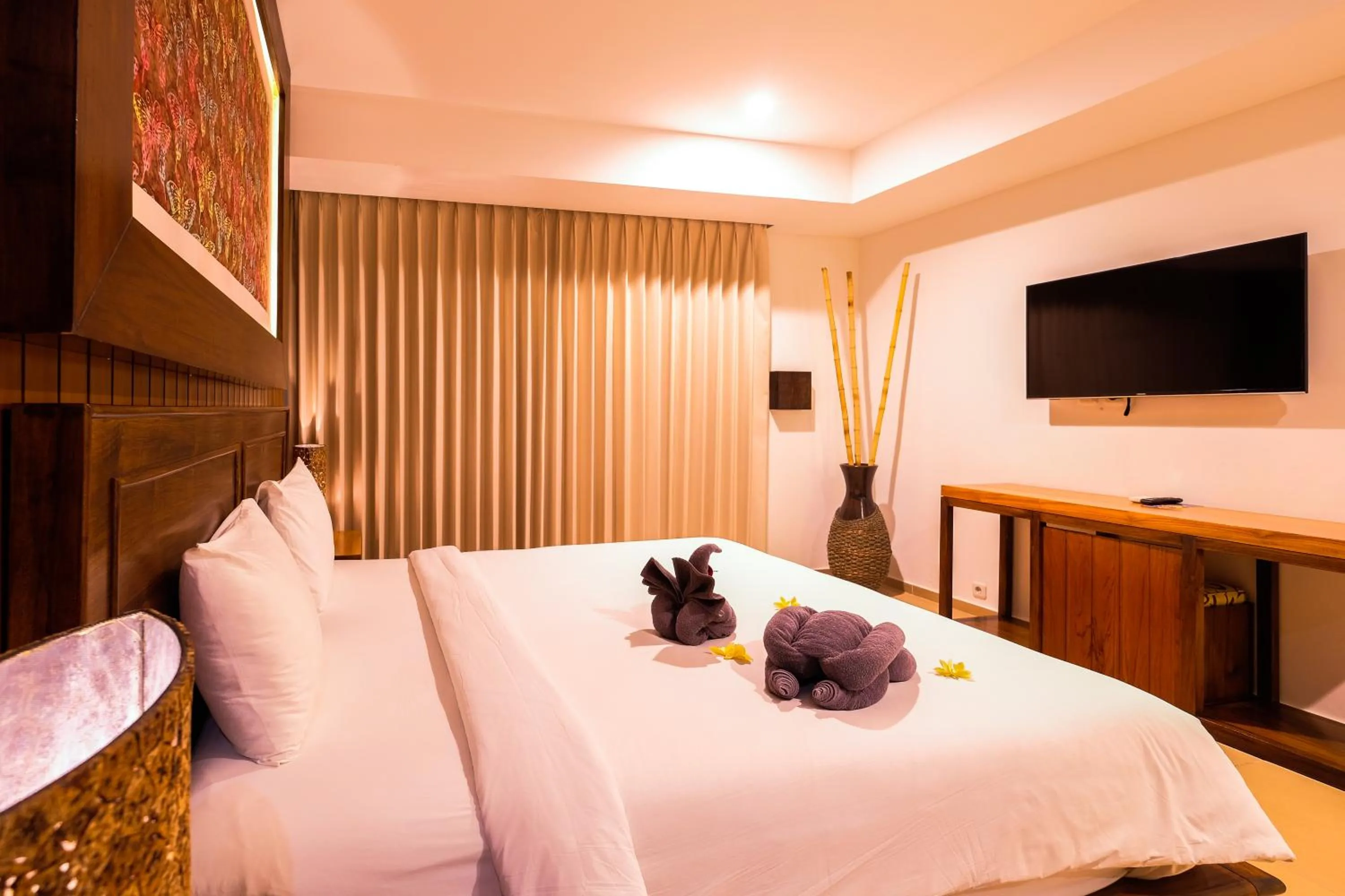 Bed in Papillon Echo Beach