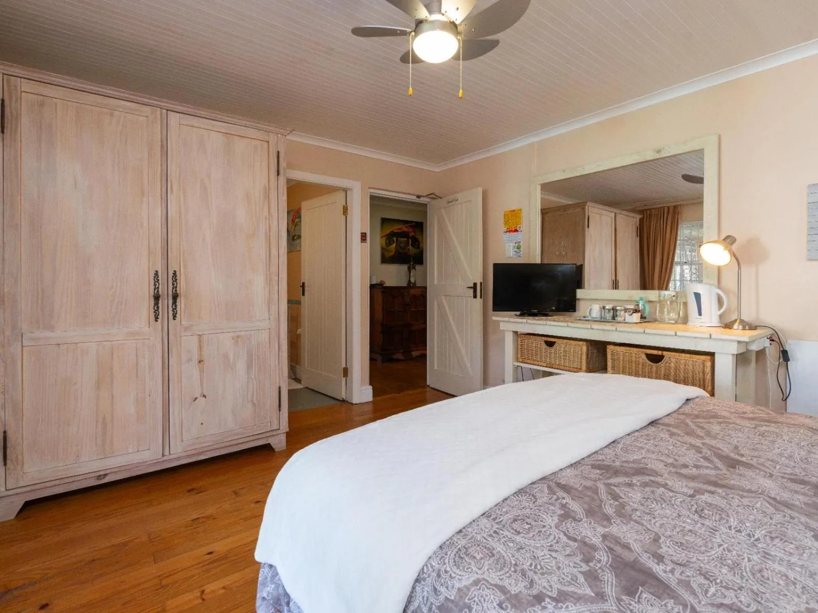 TV and multimedia, Bed in Inn-Style