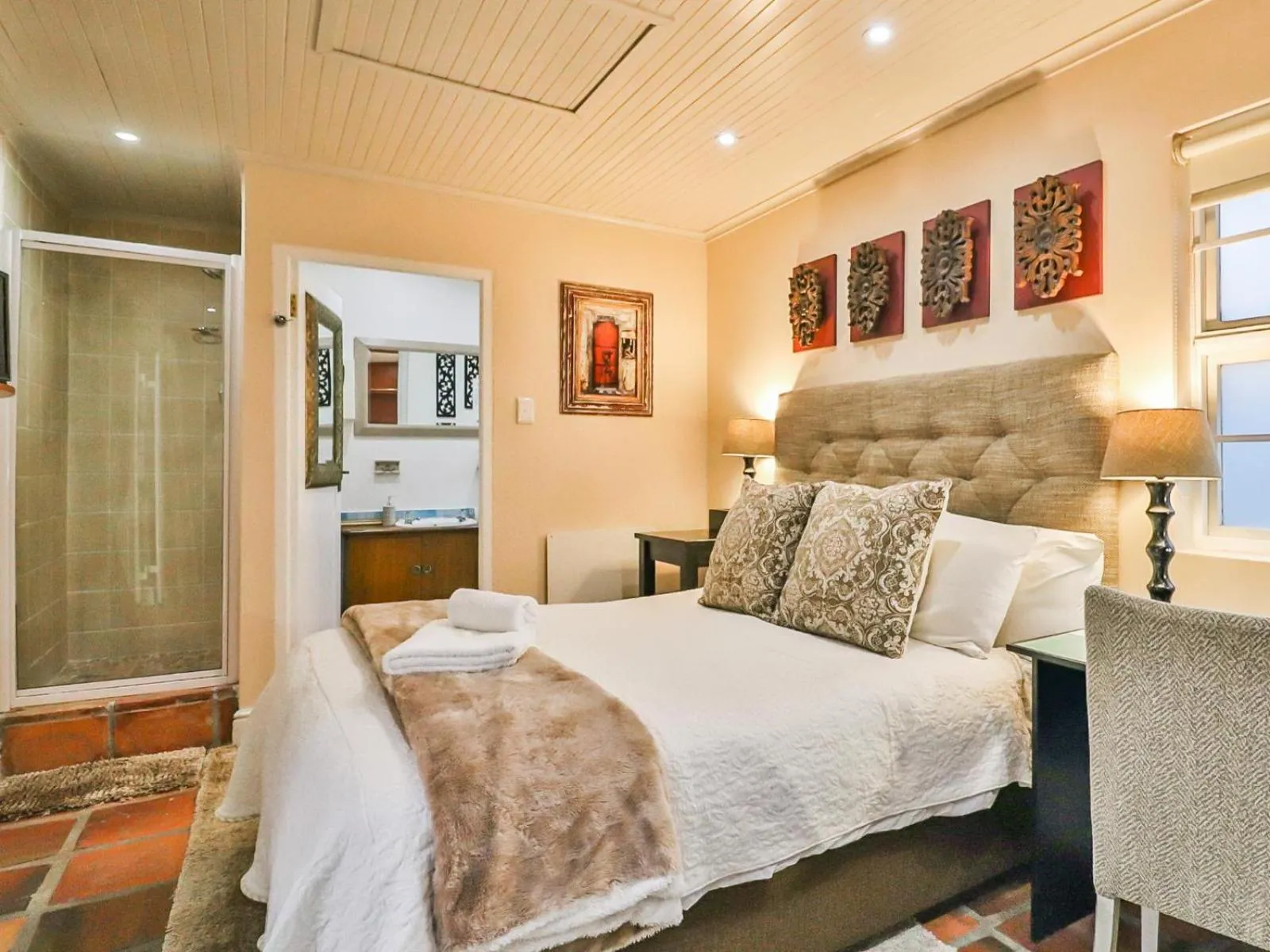 Decorative detail, Bed in Inn-Style