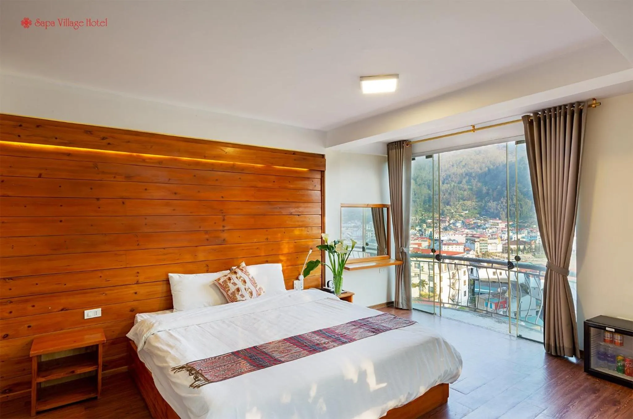 Day, Bed in Sapa Village Hotel