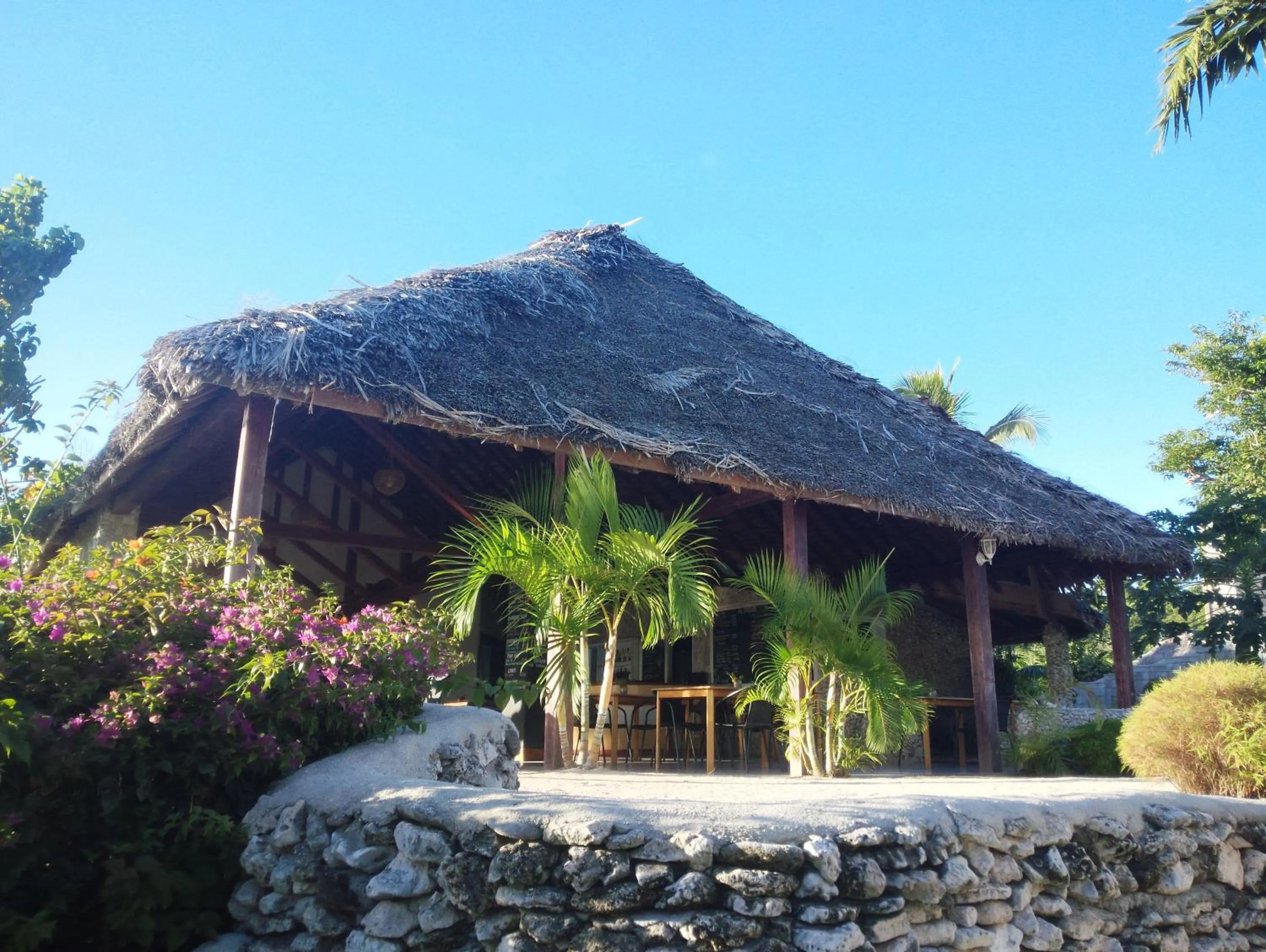 Restaurant/places to eat in Tanna Evergreen Resort & Tours