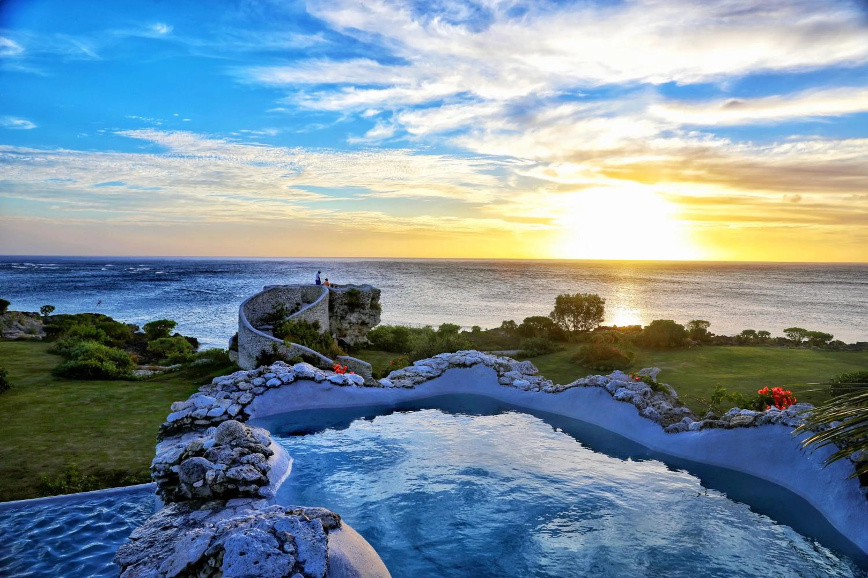 Tanna Evergreen Resort & Tours