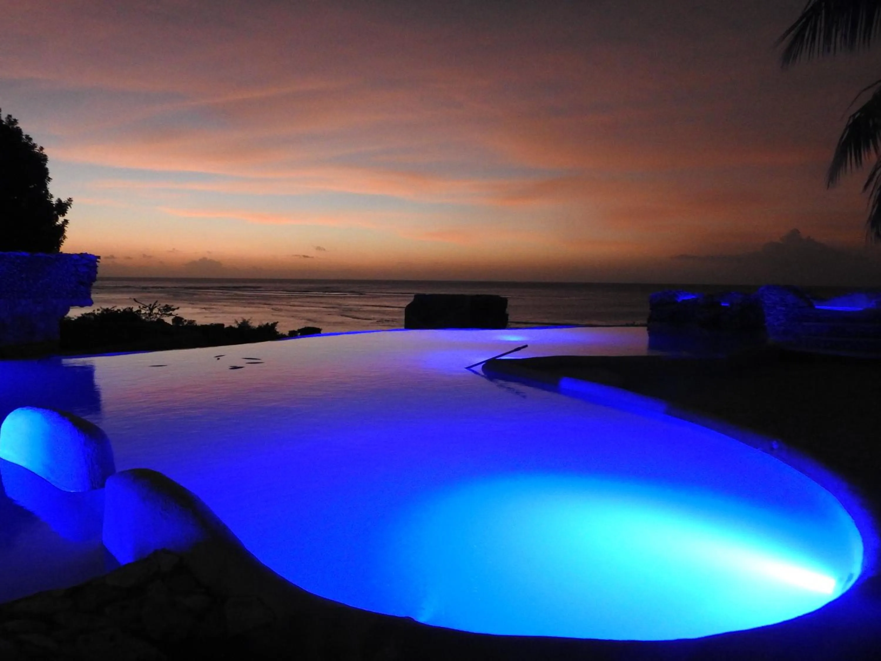 Swimming pool in Tanna Evergreen Resort & Tours