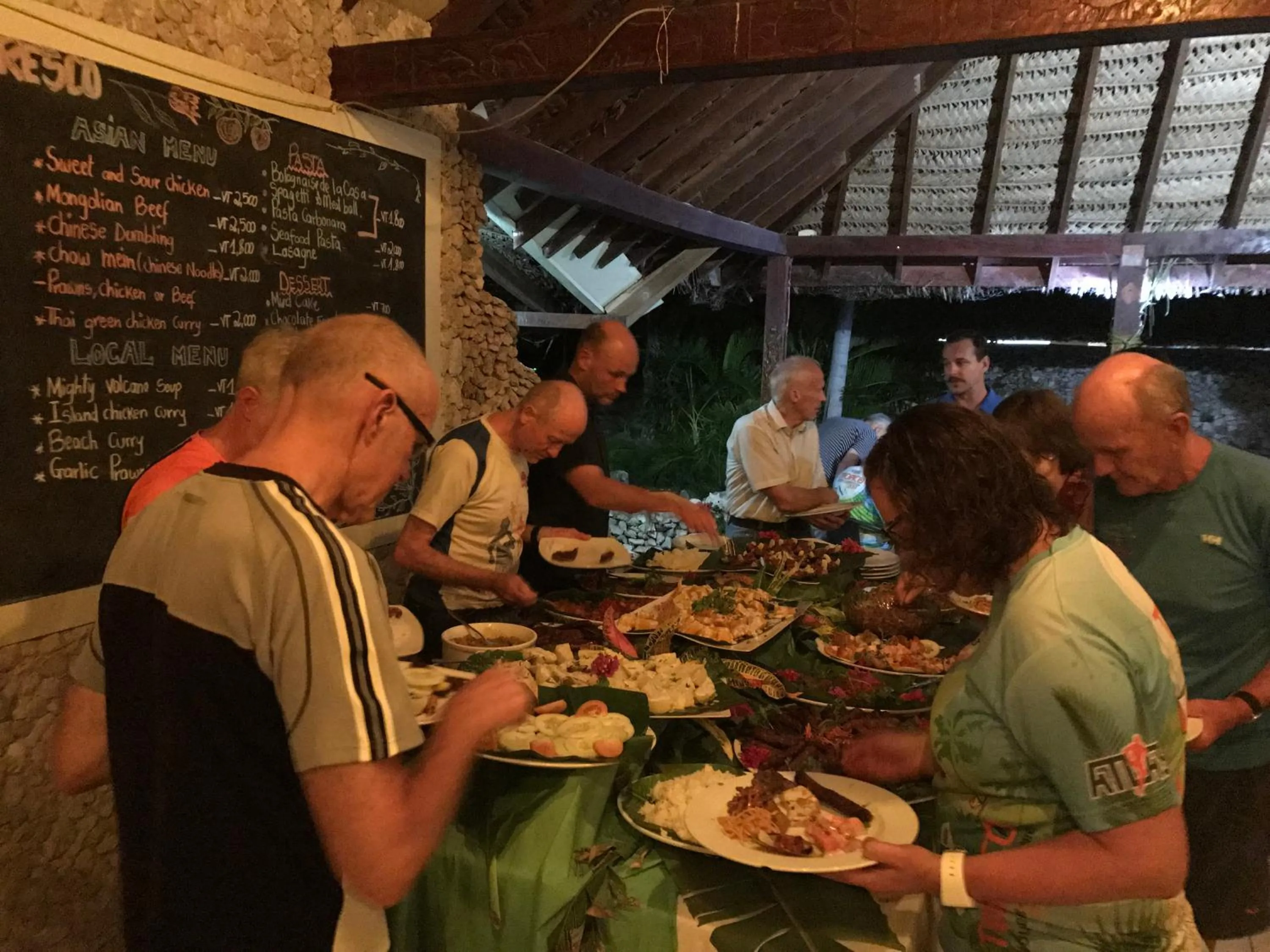 Restaurant/places to eat in Tanna Evergreen Resort & Tours