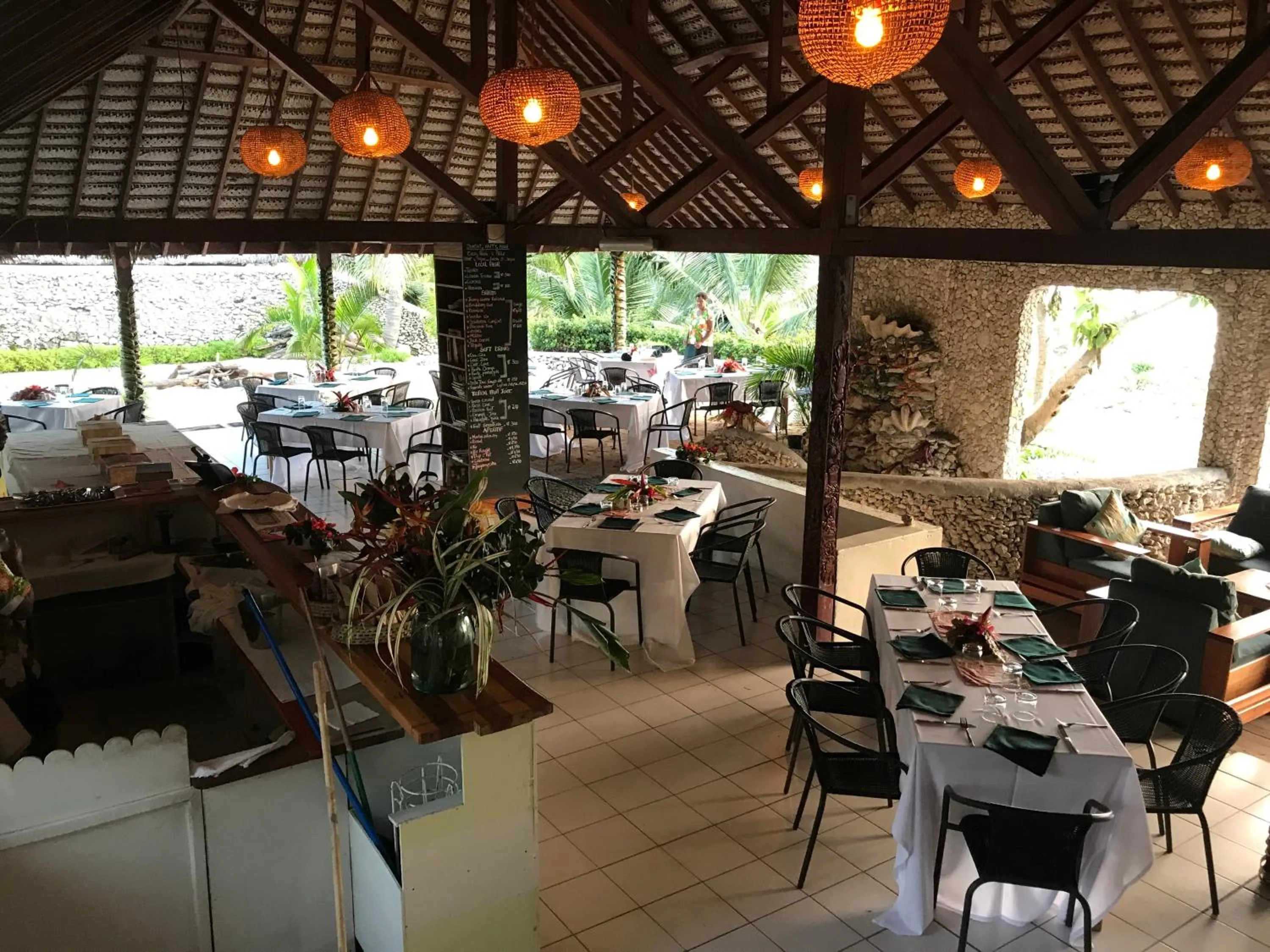 Restaurant/places to eat in Tanna Evergreen Resort & Tours